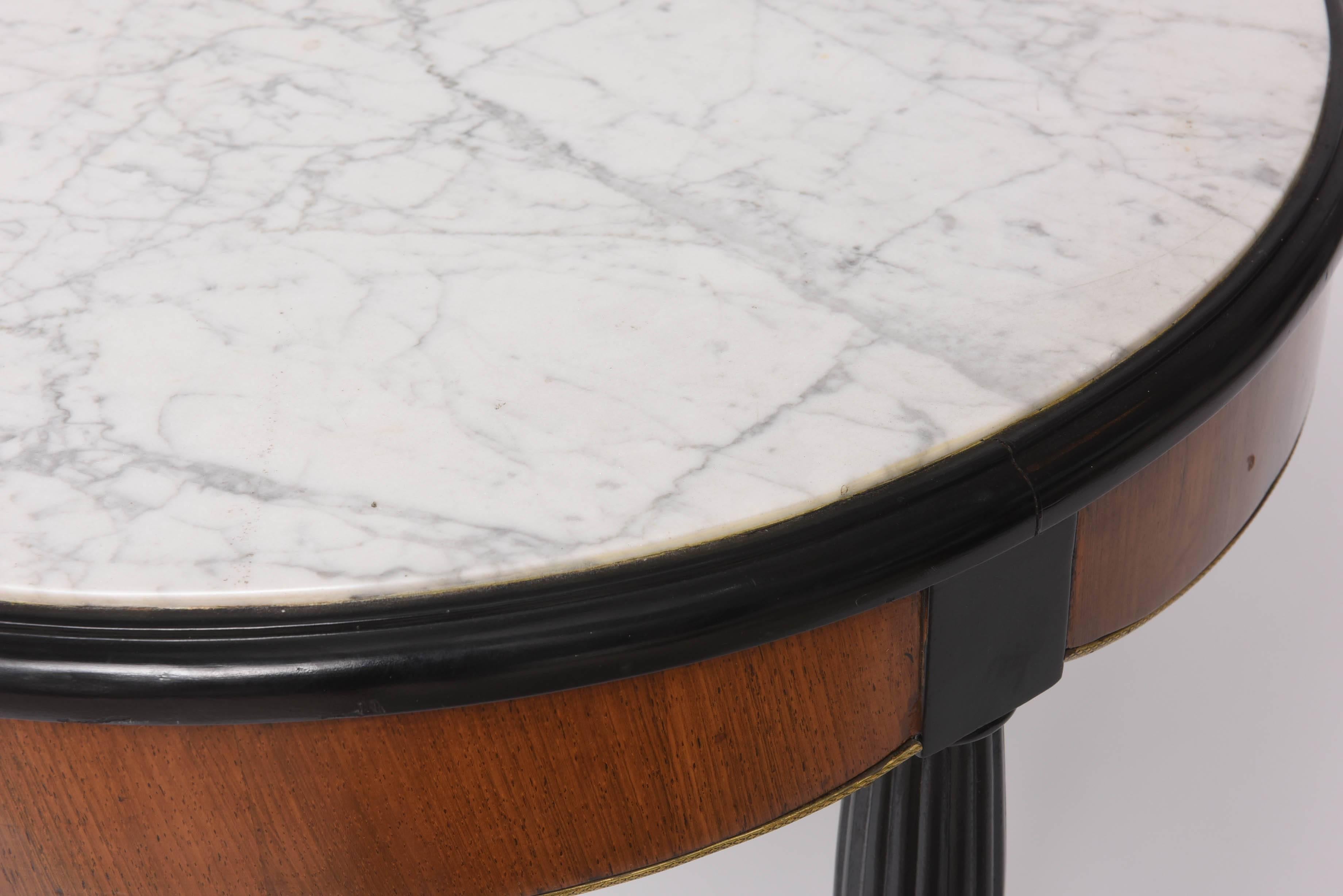American Round Art Deco Table, Mahogany, Gilt Bronze, Marble and Black Lacquer Wood
