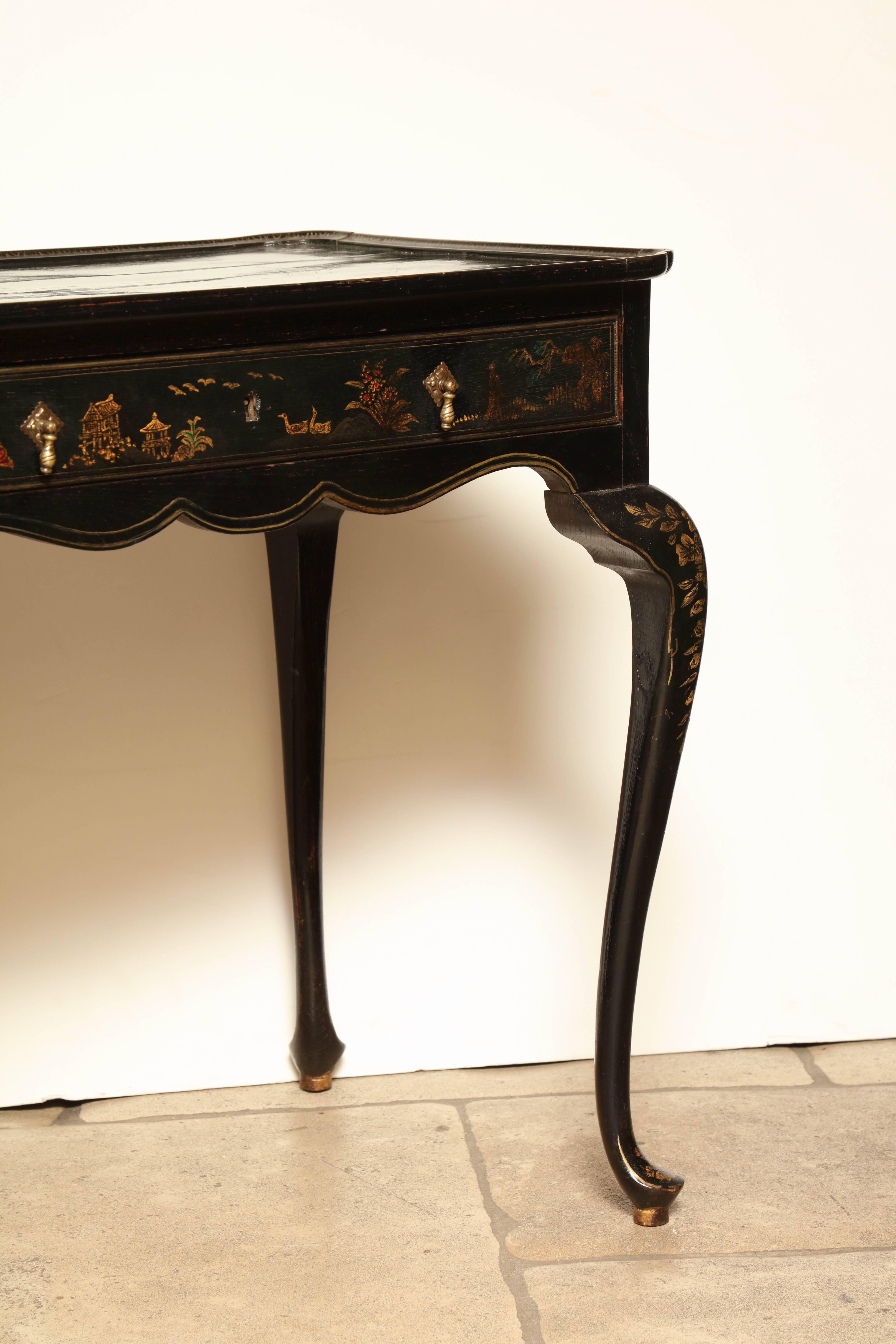 Queen Anne Lacquered Tea Table 1