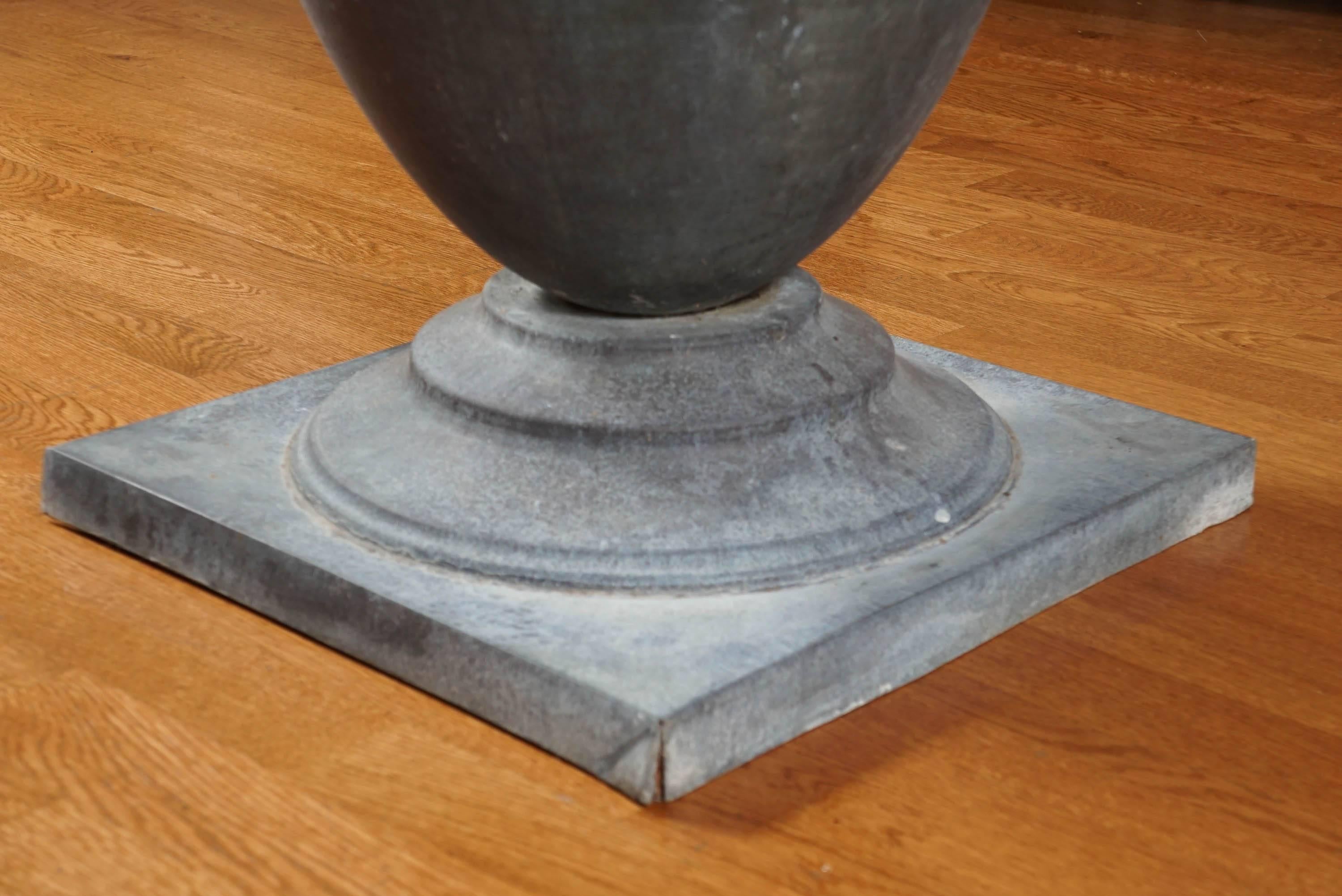 Pedestal Zinc Table 2
