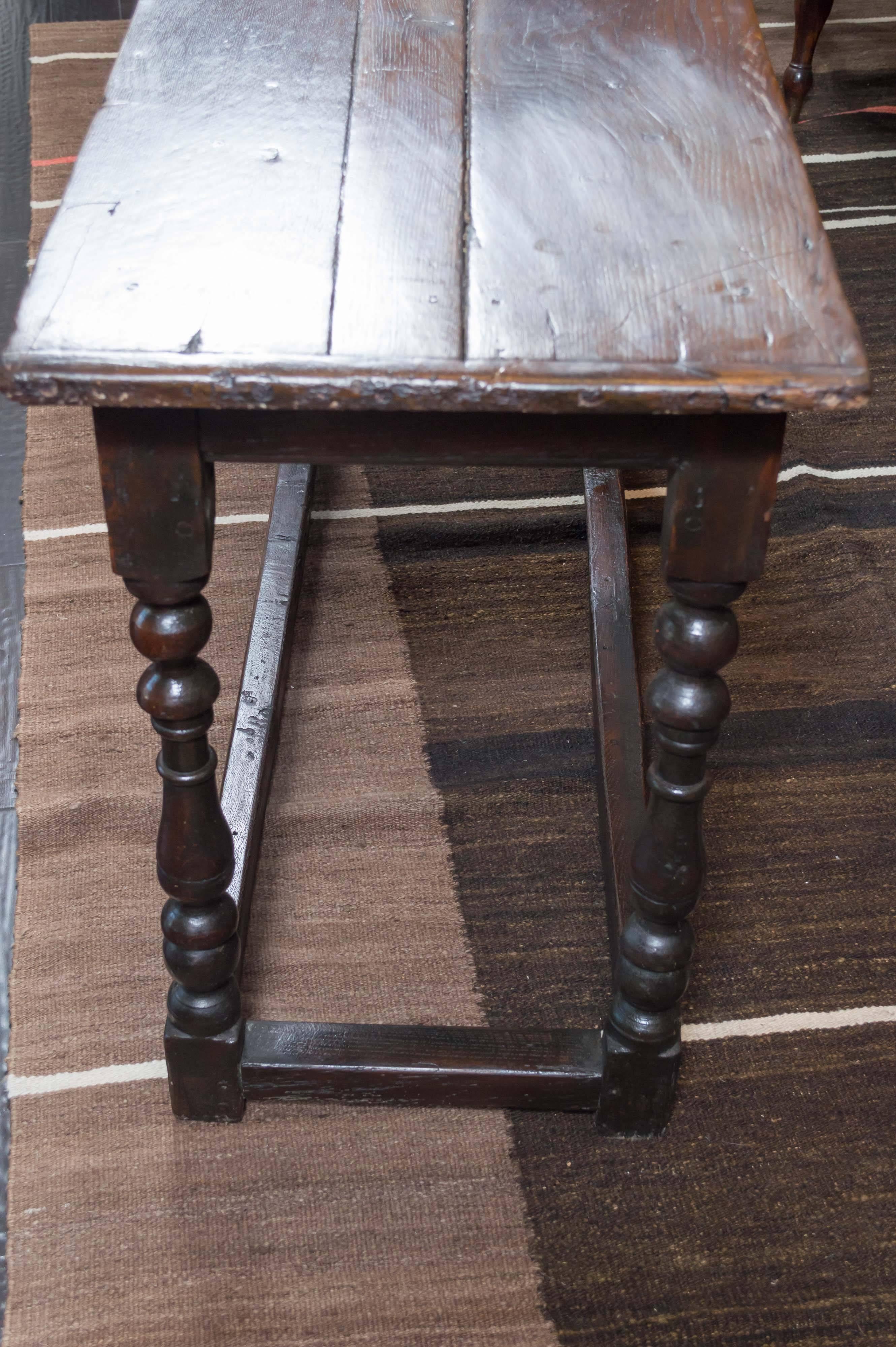 Narrow English Oak Side Table with Carved Apron, circa 1770 For Sale 1