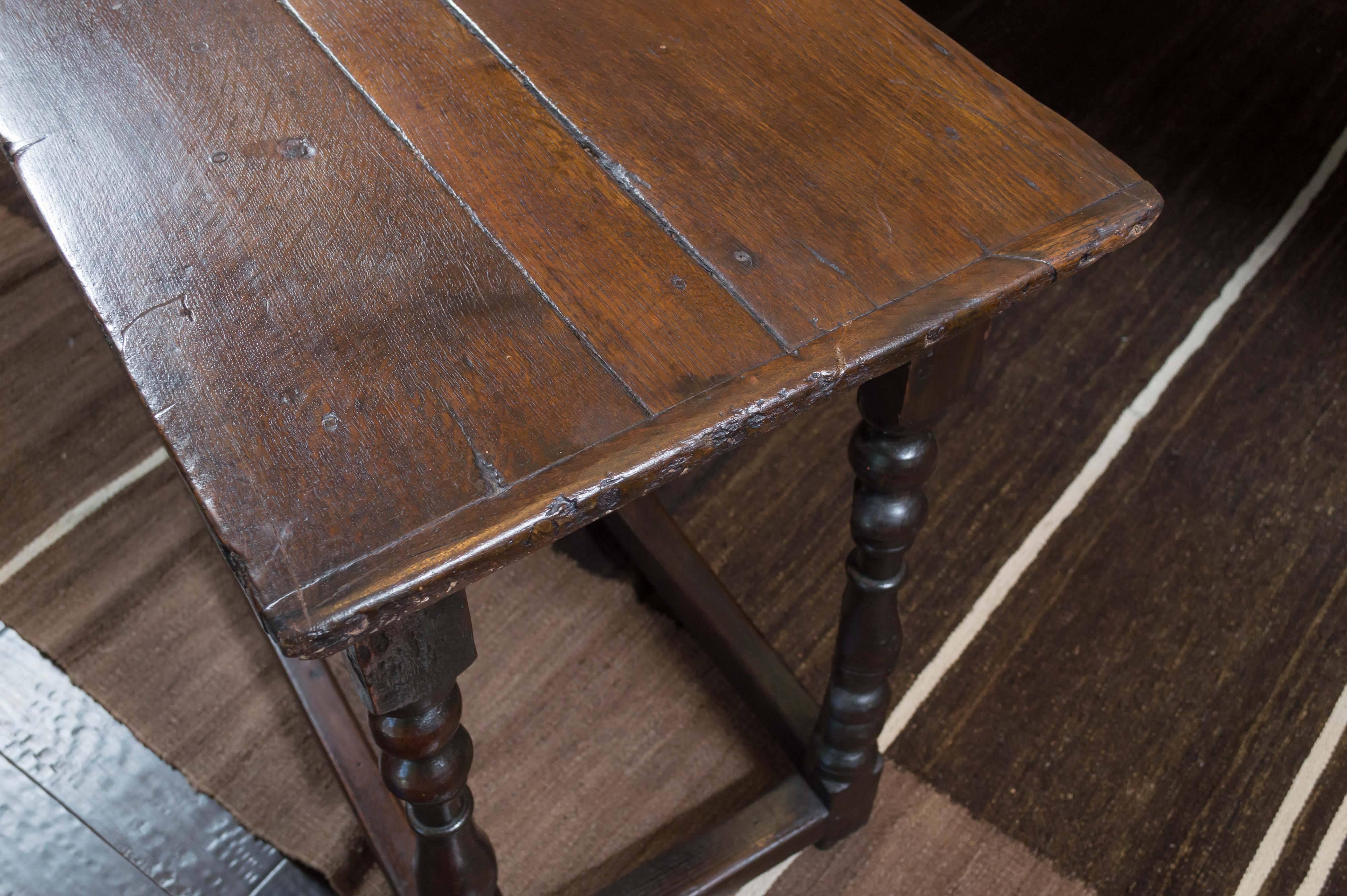 Narrow English Oak Side Table with Carved Apron, circa 1770 For Sale 2
