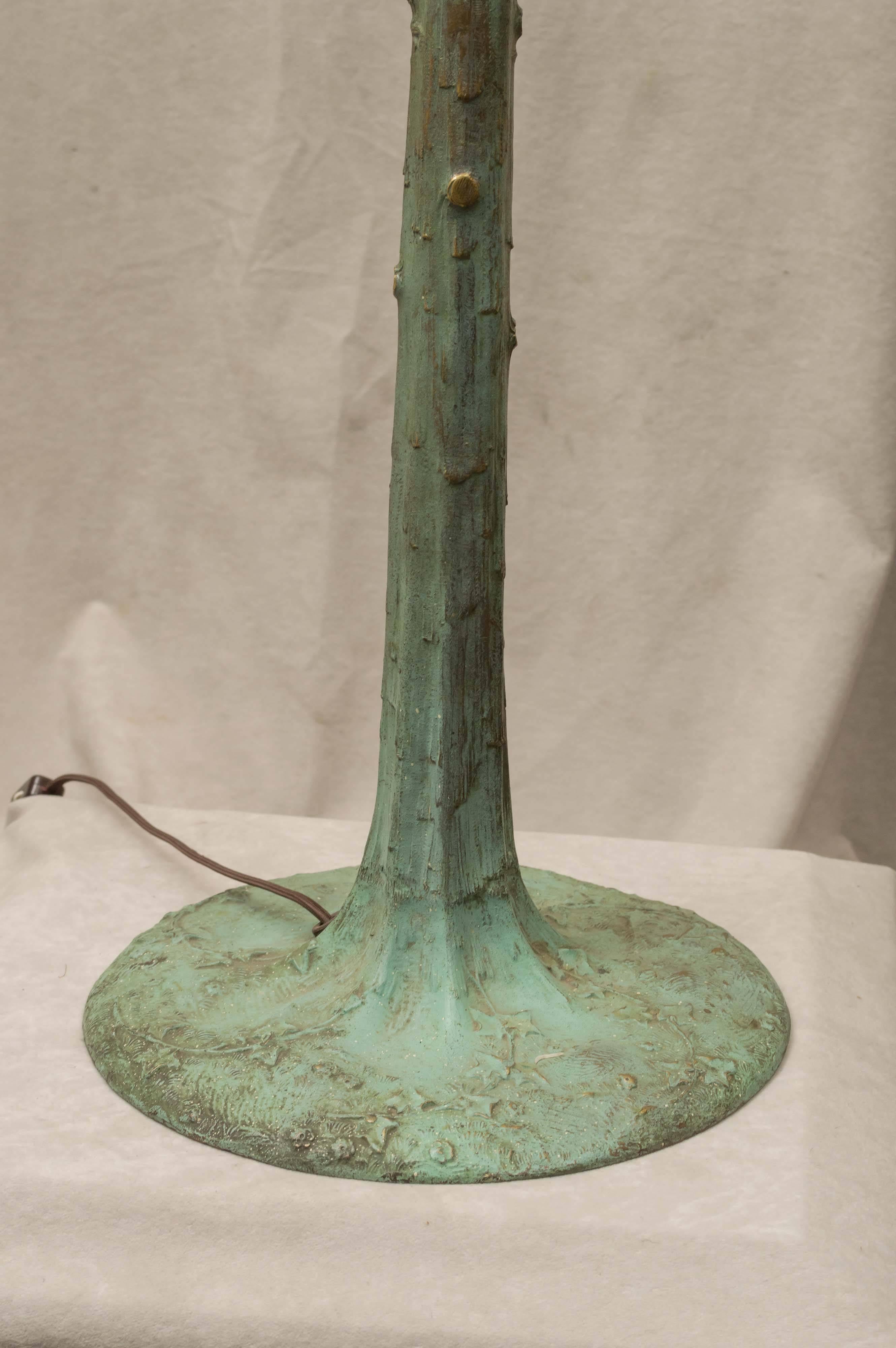 Early 20th Century Large Leaded Glass Table Lamp, circa 1910 by the Miller Lamp Company
