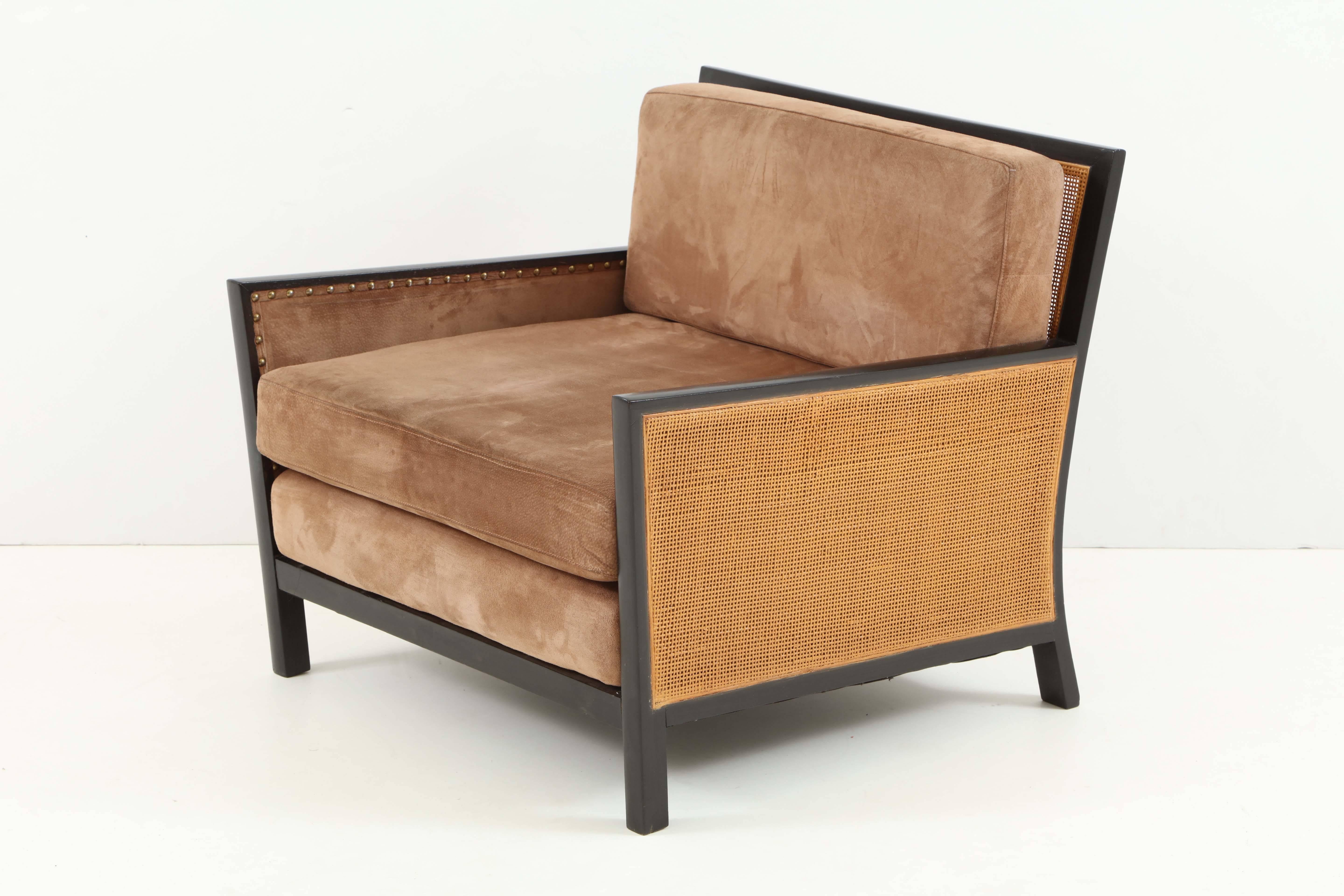 Pair of Walnut Lounge Chairs by Milo Baughman For Sale 1