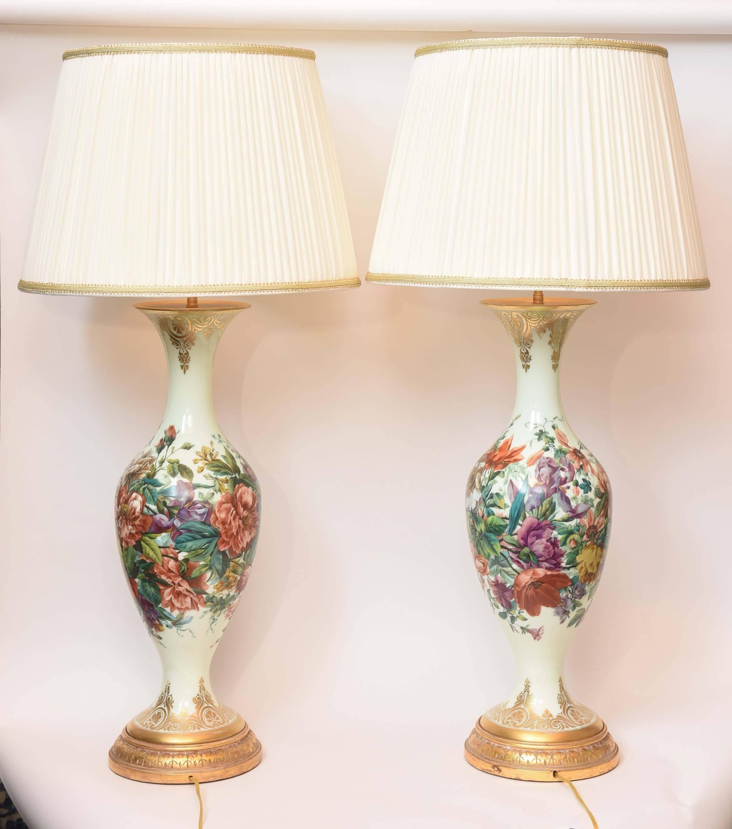 Massive Pair of 19th Century French Opaline Glass Lamps For Sale 6