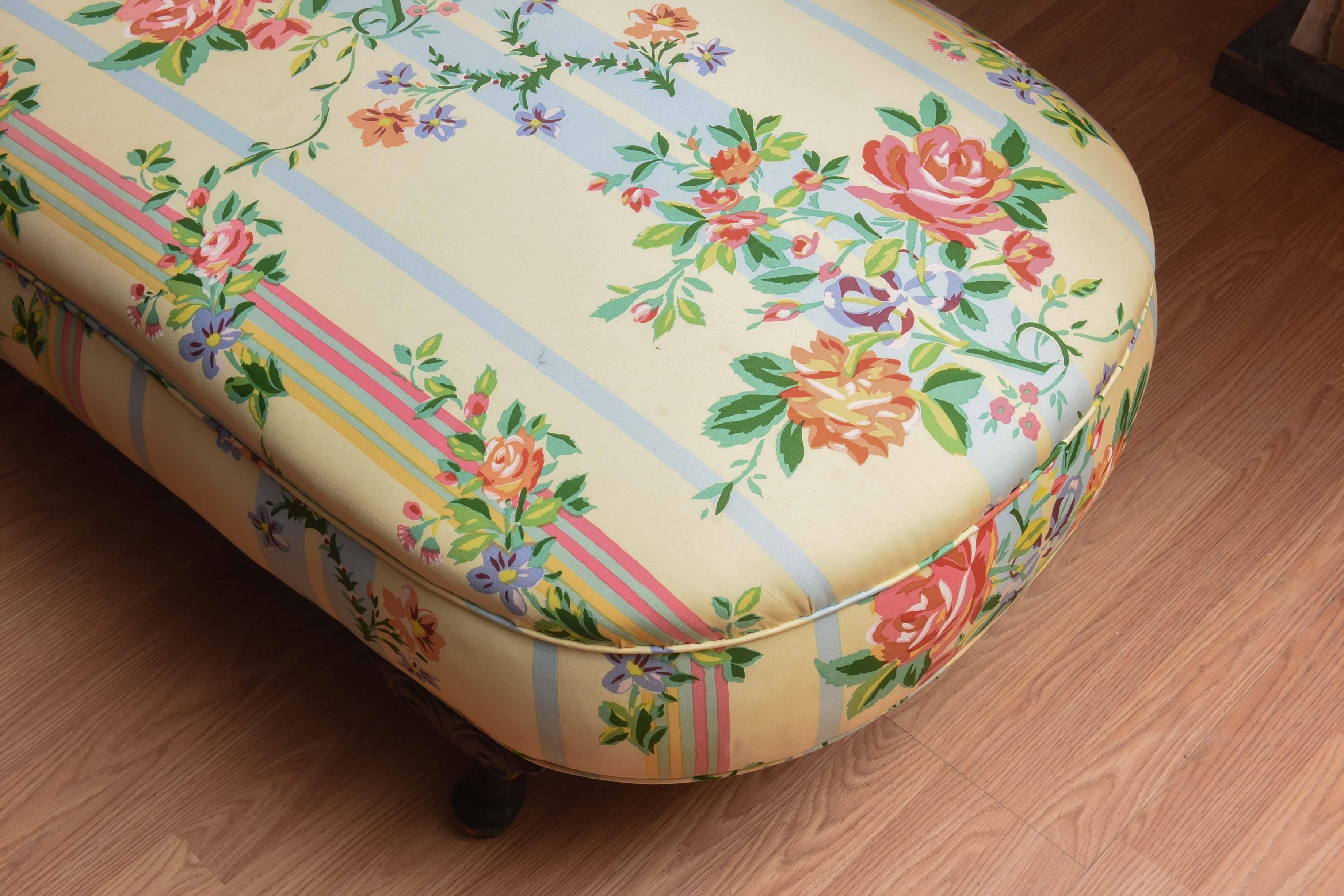 American Fine 1940's Chaise Lounge with Floral Pattern Fabric