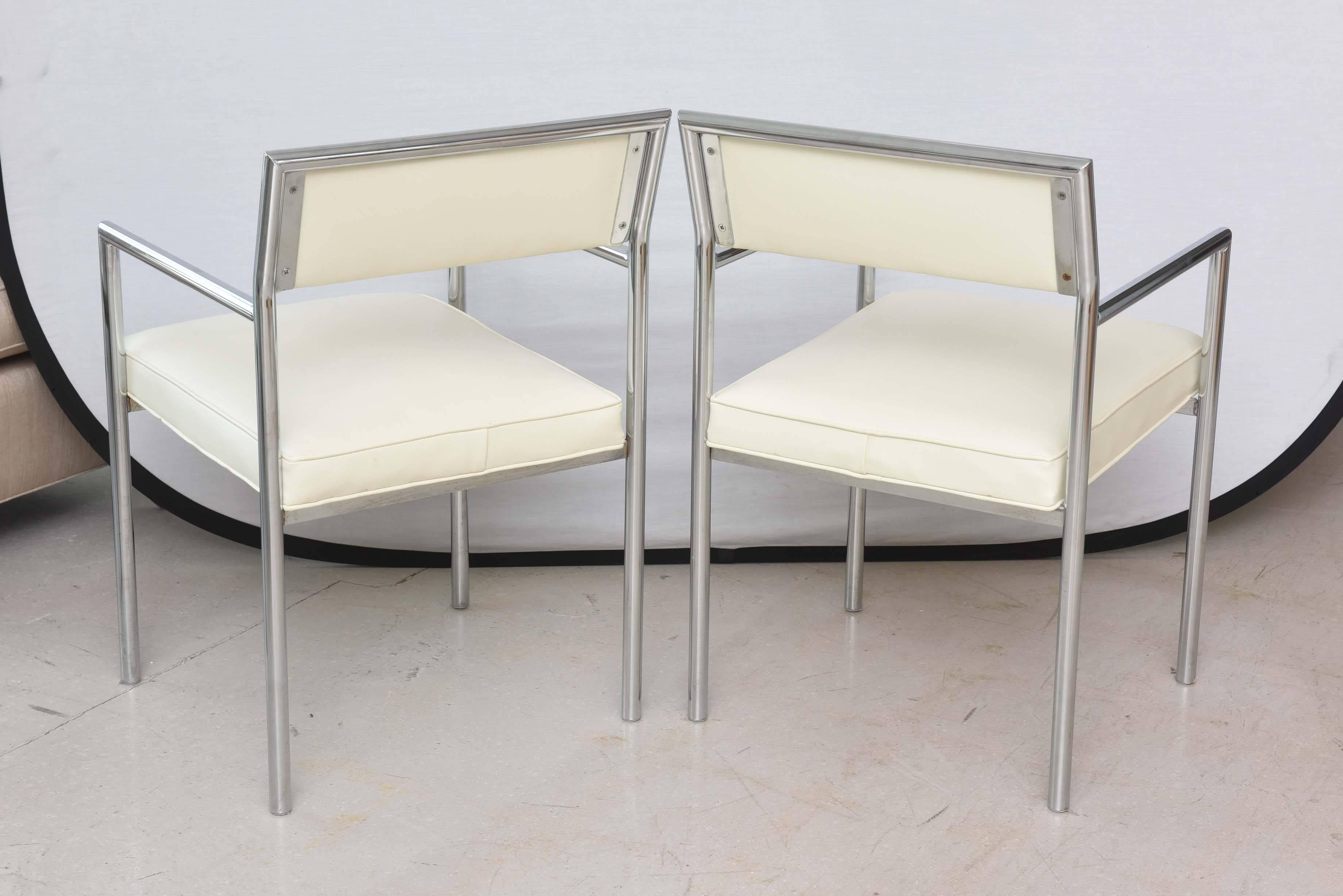 Late 20th Century Set of Six Streamline Dining Chairs, DIA