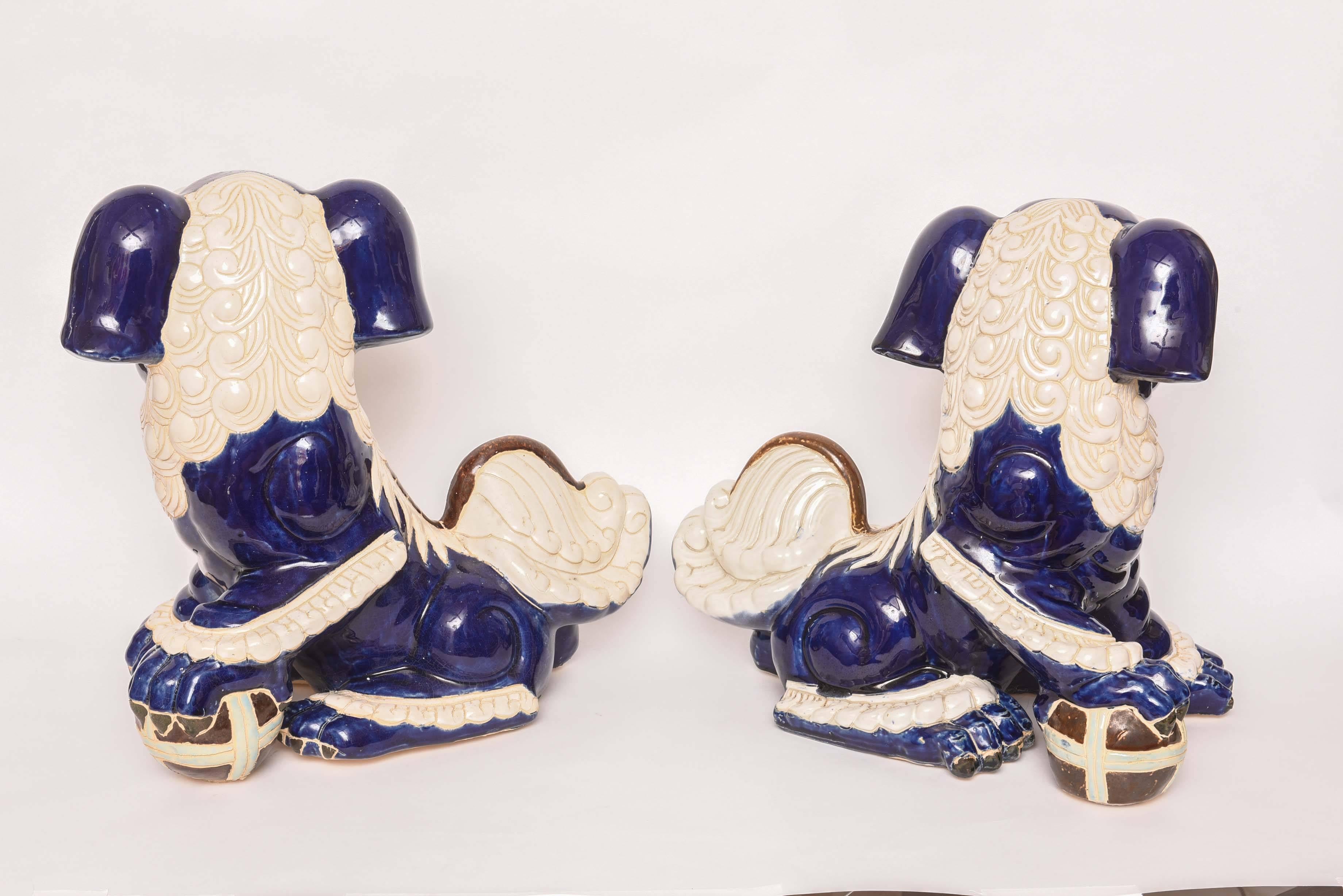 Vintage Chinese Blue and White Foo Dogs 2