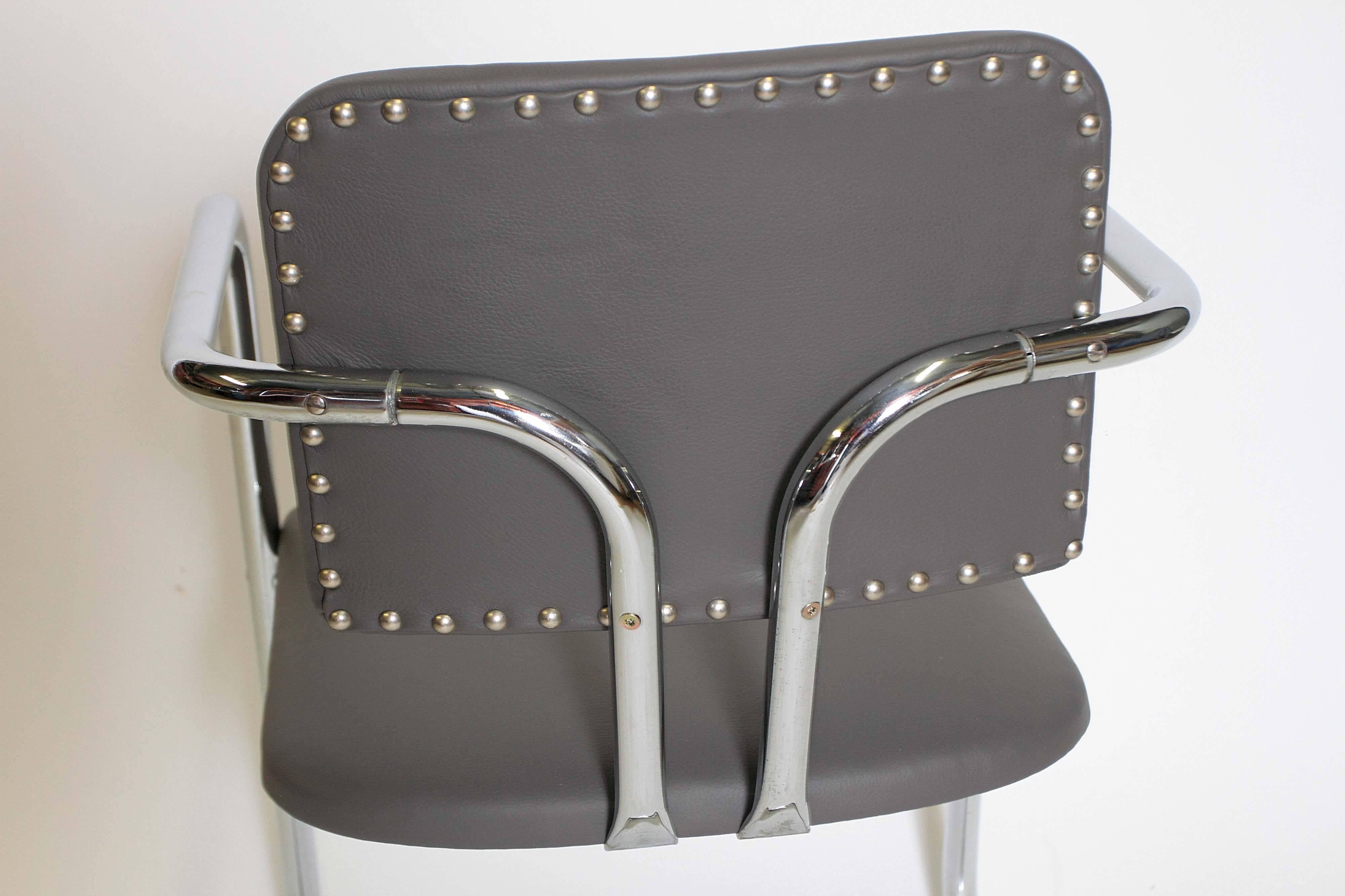Mid-20th Century Pair of Signed Cantilevered Streamline Gilbert Rohde for Troy Sunshade Chairs