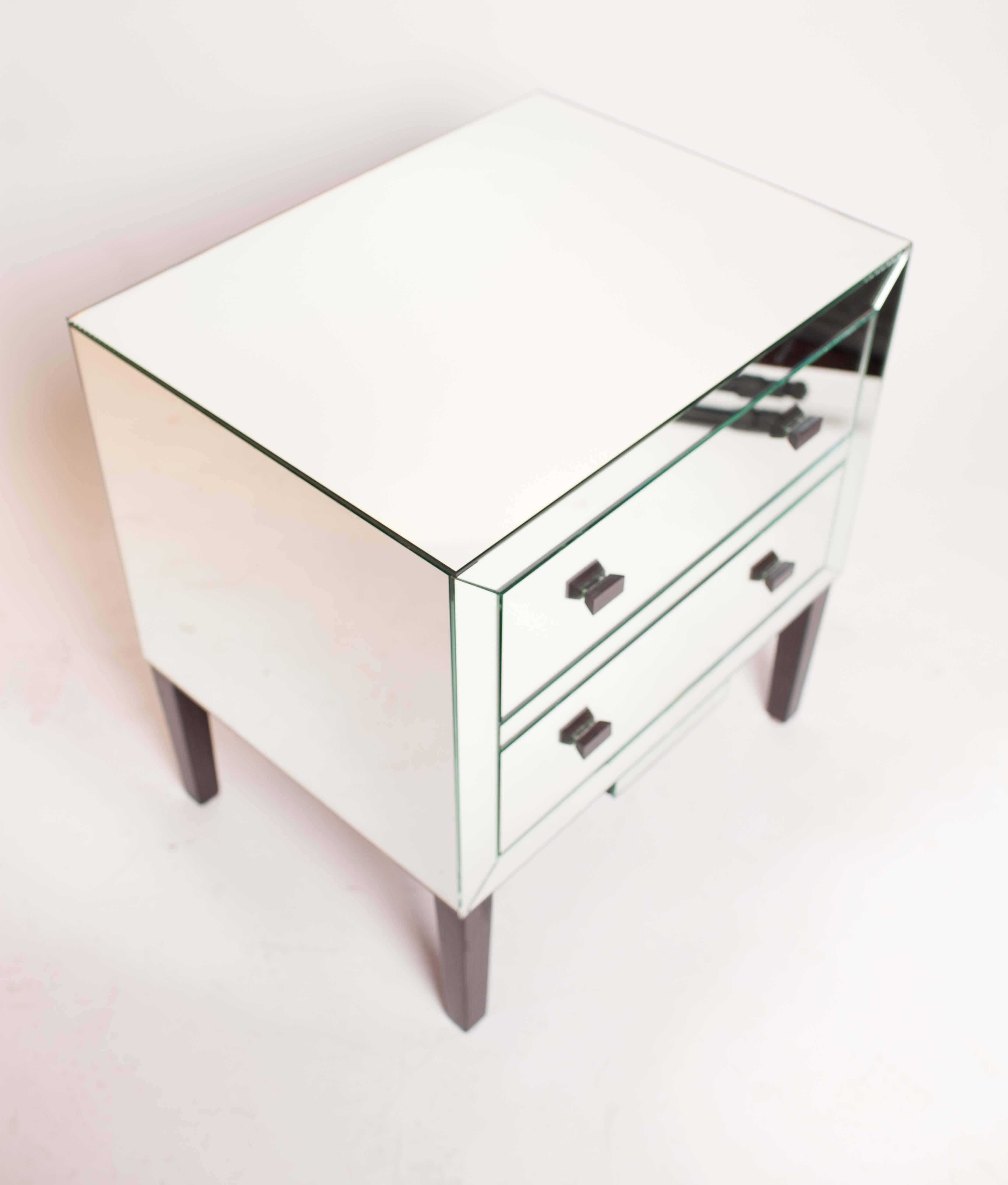 21st Century Julian Chichester Pair of Mirrored Side Tables 2