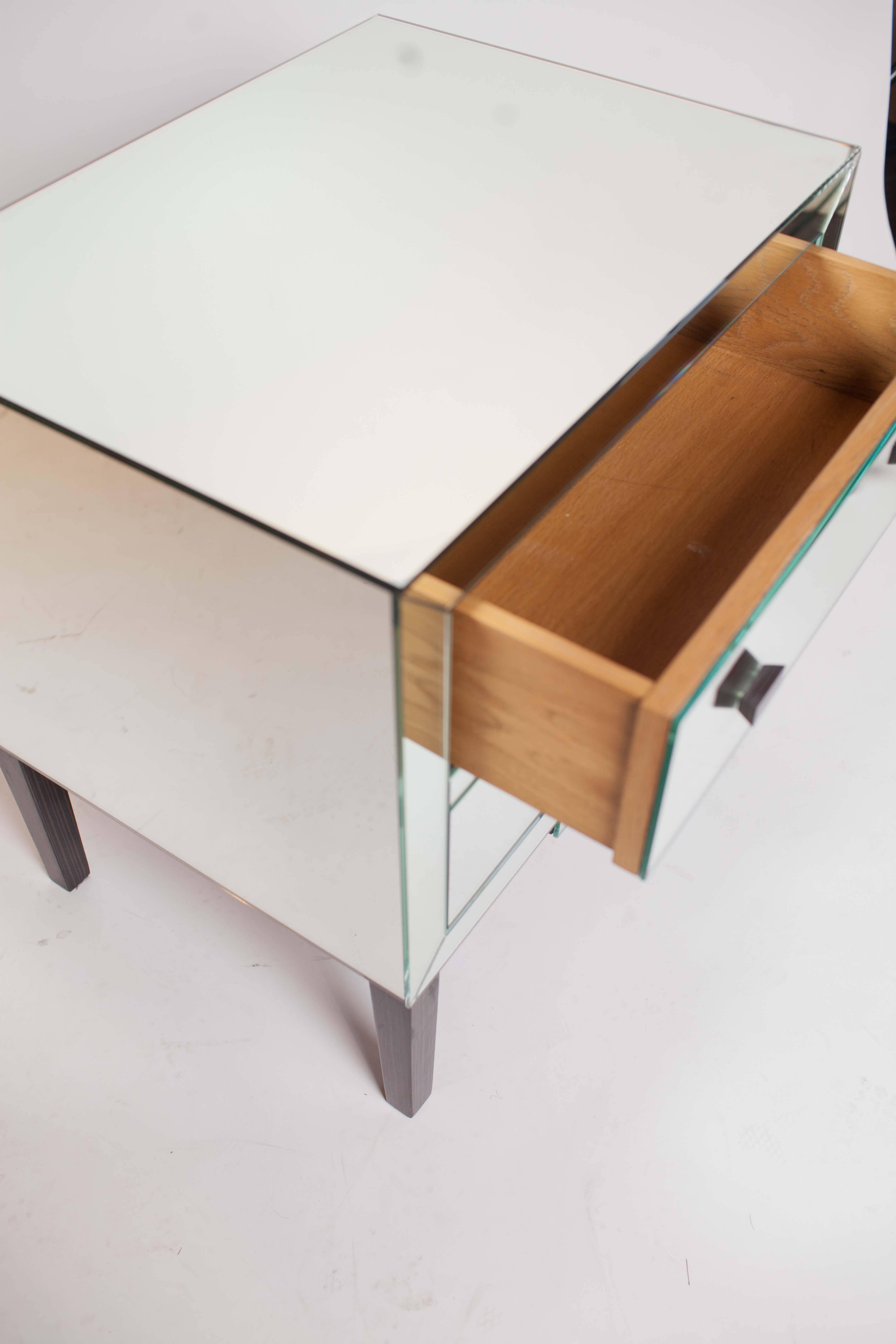 21st Century Julian Chichester Pair of Mirrored Side Tables 5