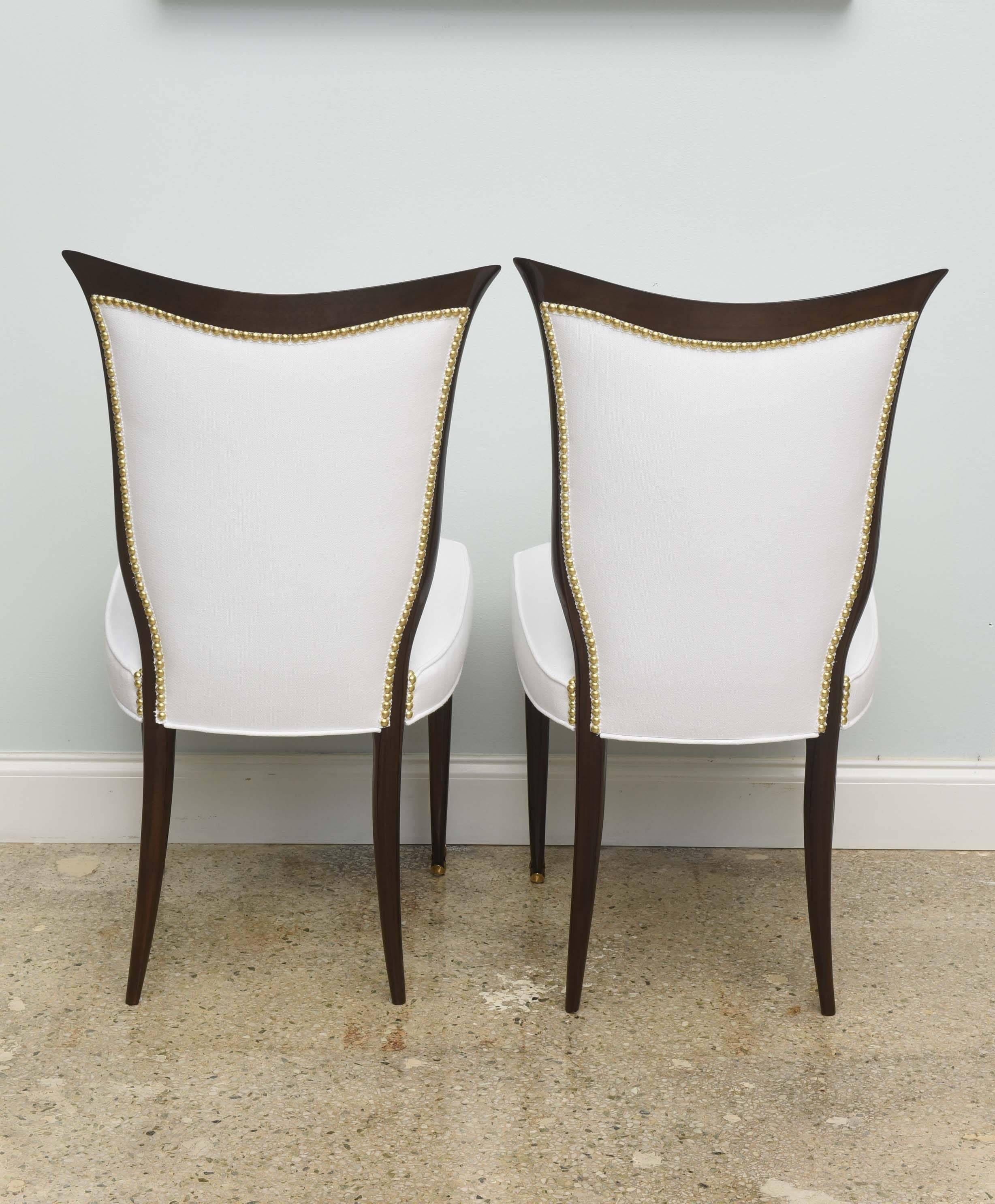 Set of Eight Italian Modern Mahogany and Brass Dining Chairs, Osvaldo Borsani For Sale 2