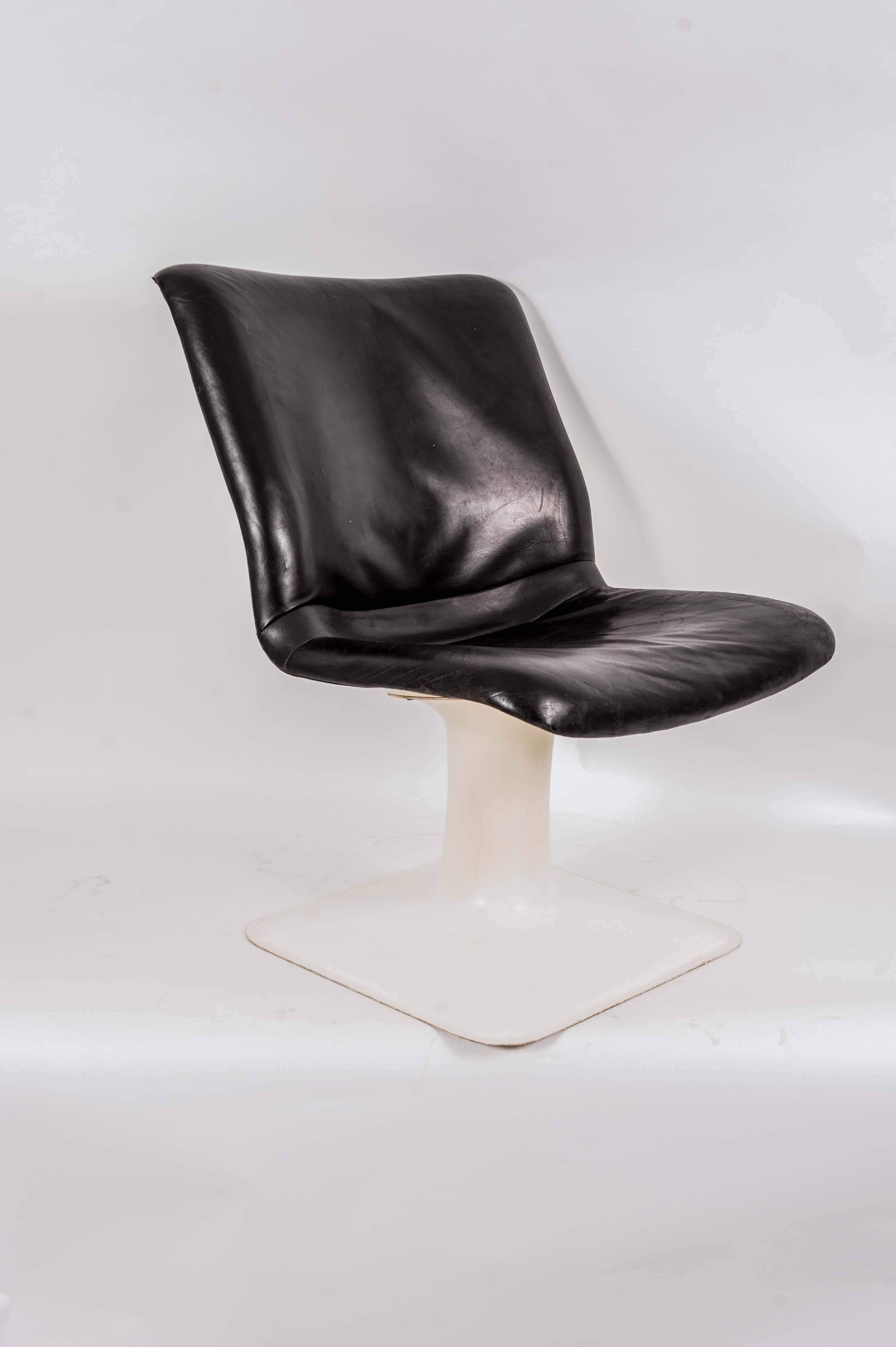 Mid-20th Century Yrjö Kukkapuro Chair for Haimi Finland For Sale