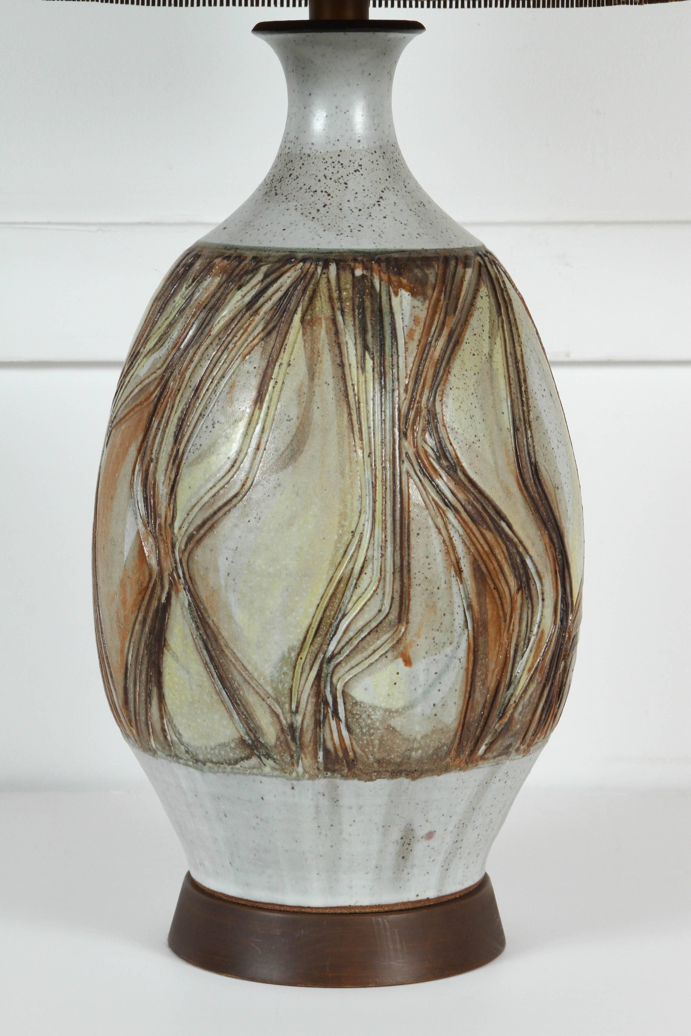 Mid-Century Modern Joel Edwards Hand-Thrown Ceramic Lamp with Maria Kipp Shade For Sale