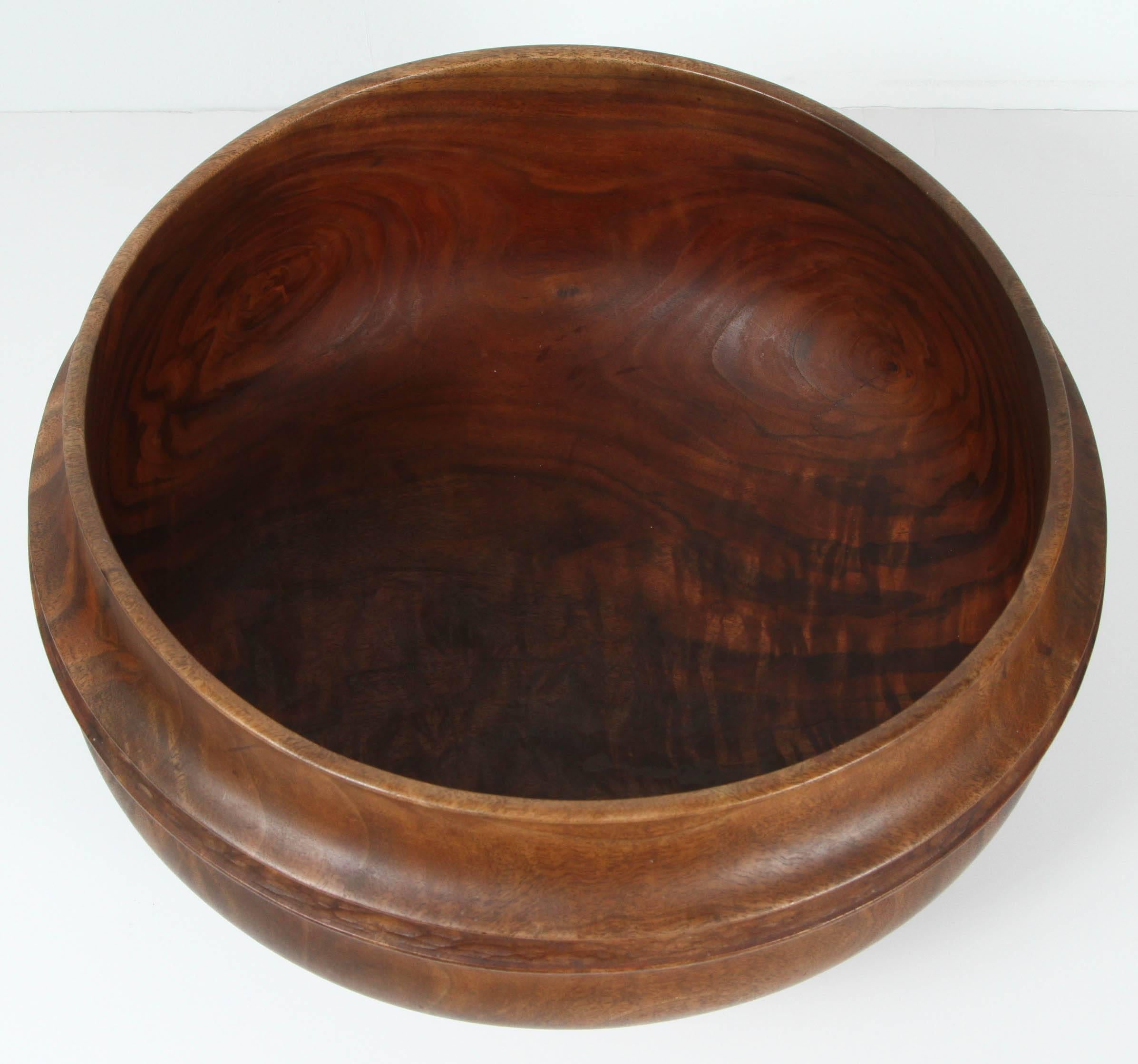 American Craftsman Large Donald Saxby Black Walnut Bowl For Sale