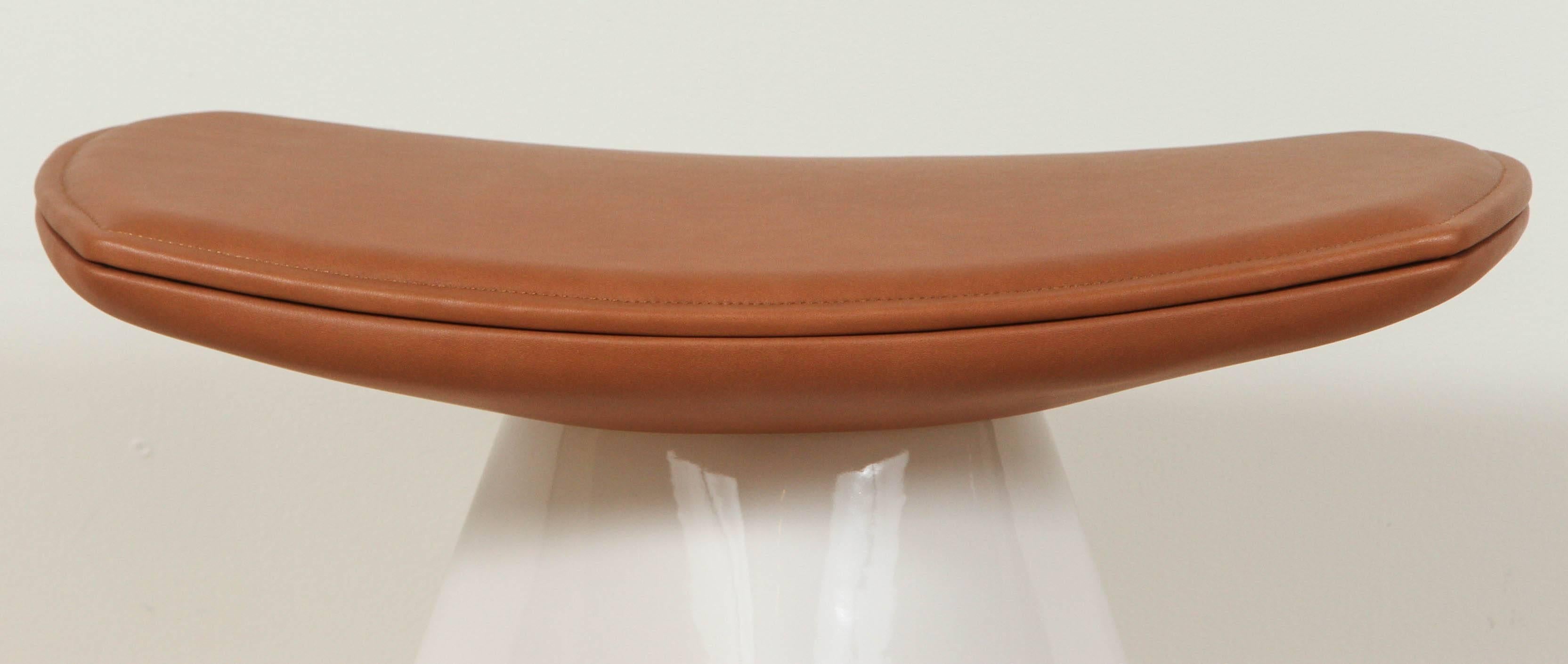 Mid-Century Modern Dam Stool by Collection Particulière