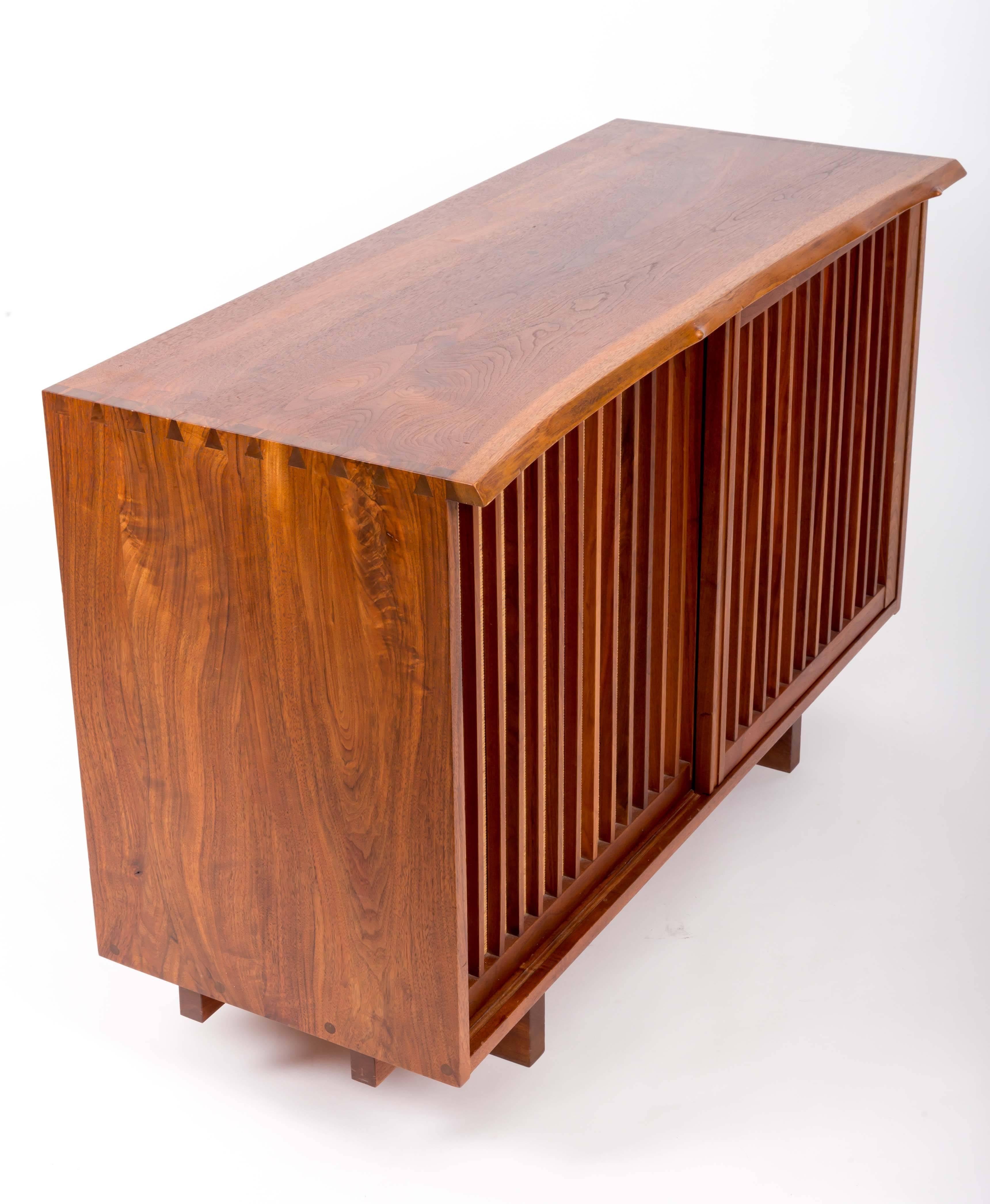 Walnut Cabinet by George Nakashima In Excellent Condition In Sea Cliff, NY