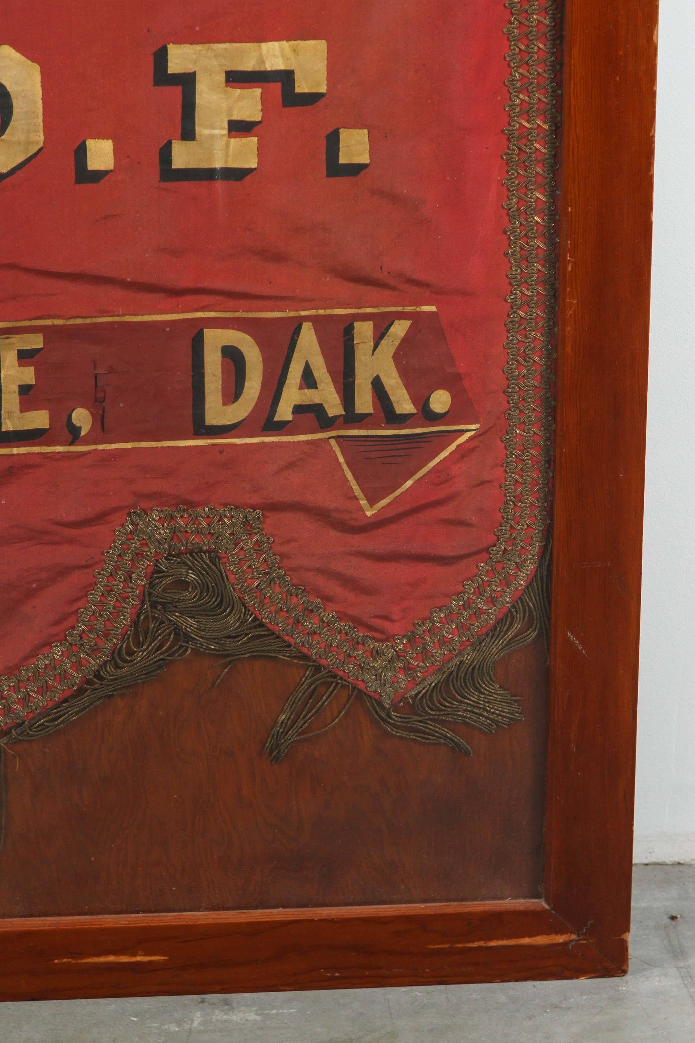Peint à la main Banner du Lodge Odd Fellows des années 1880 du Dakota  en vente
