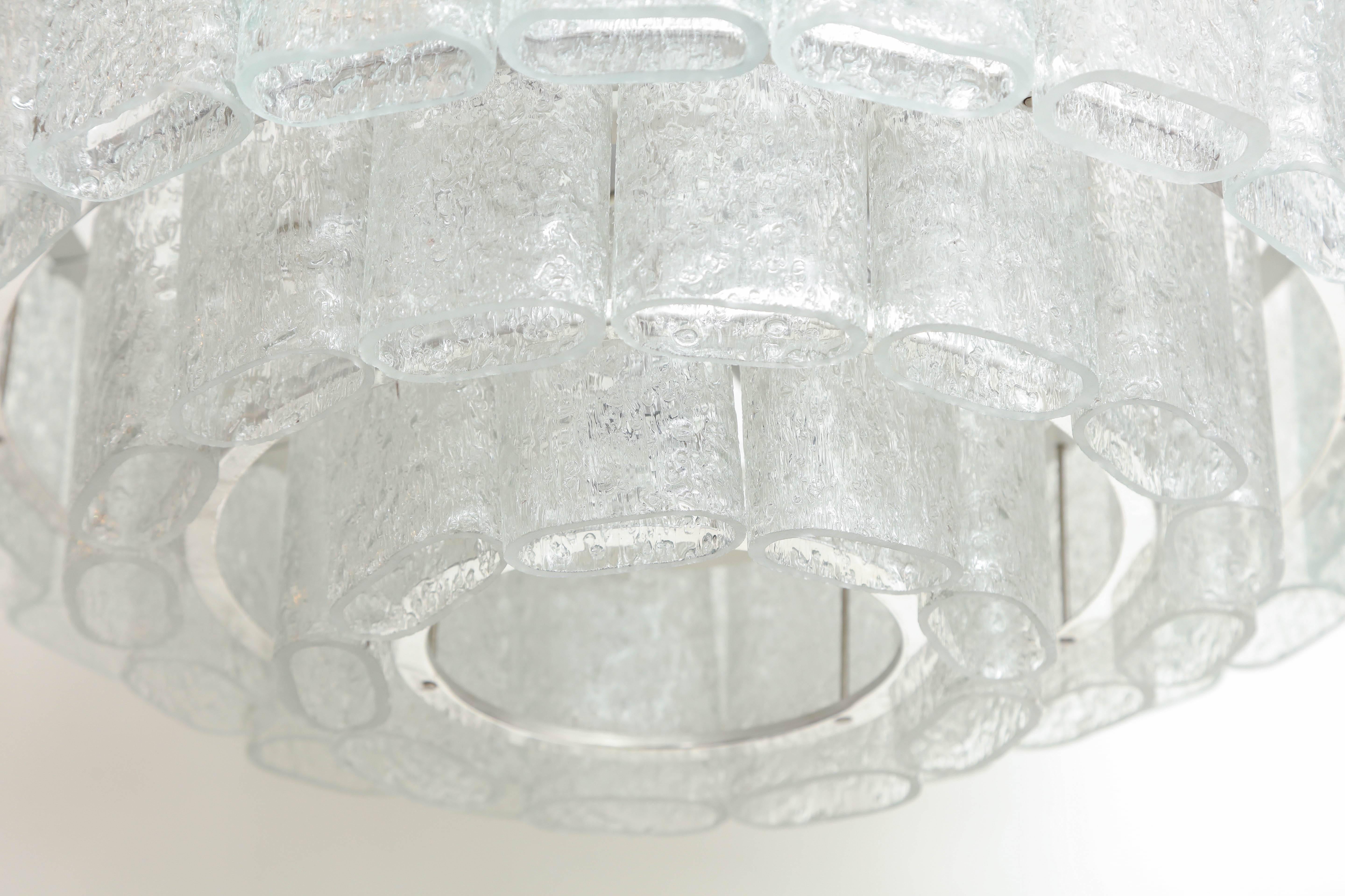 Doria Four-Tier Ice Glass Chandelier In Excellent Condition For Sale In New York, NY