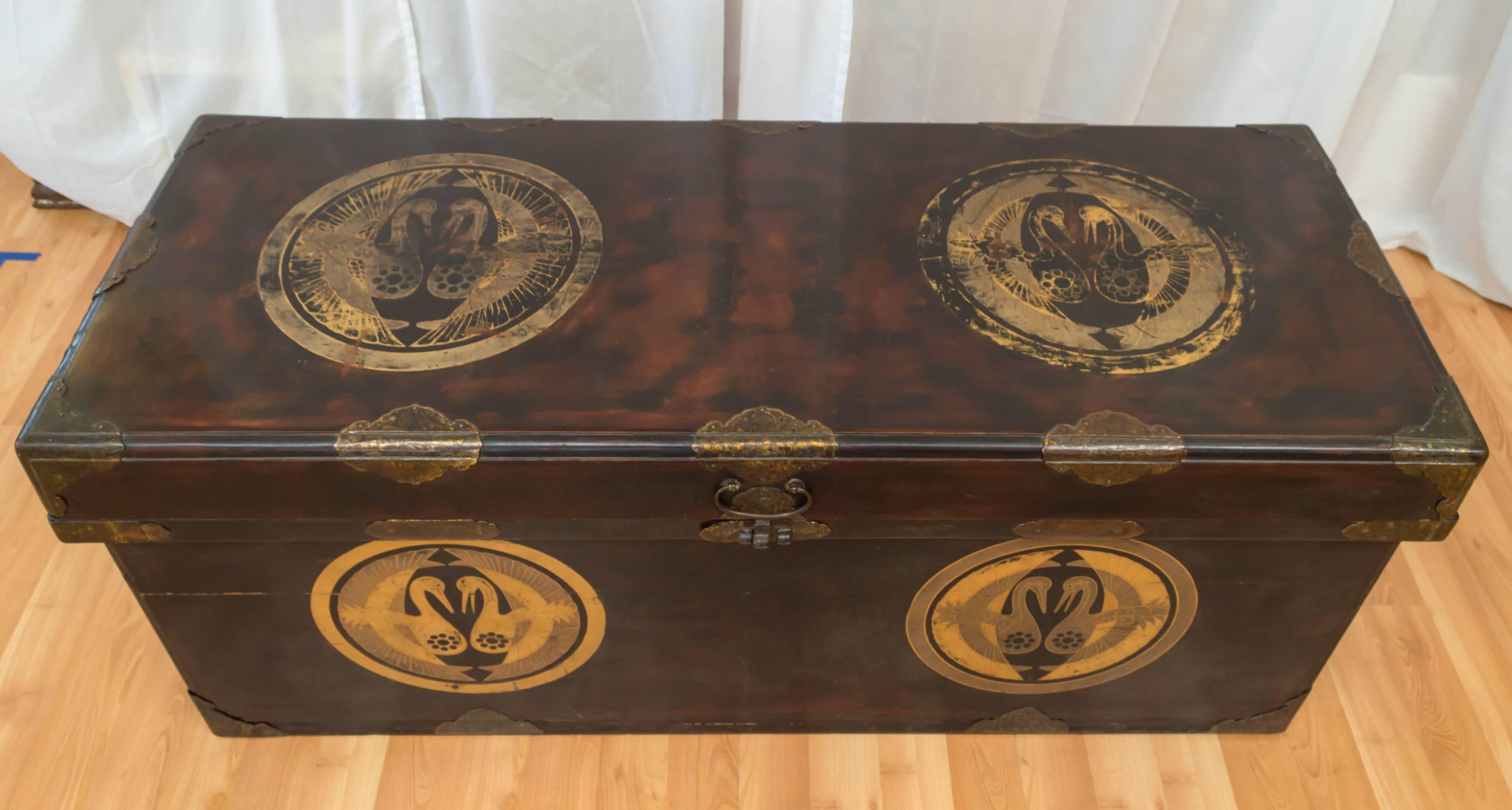 20th Century Large-Scale Japanese Trousseau/Chest with Kamon Decoration 