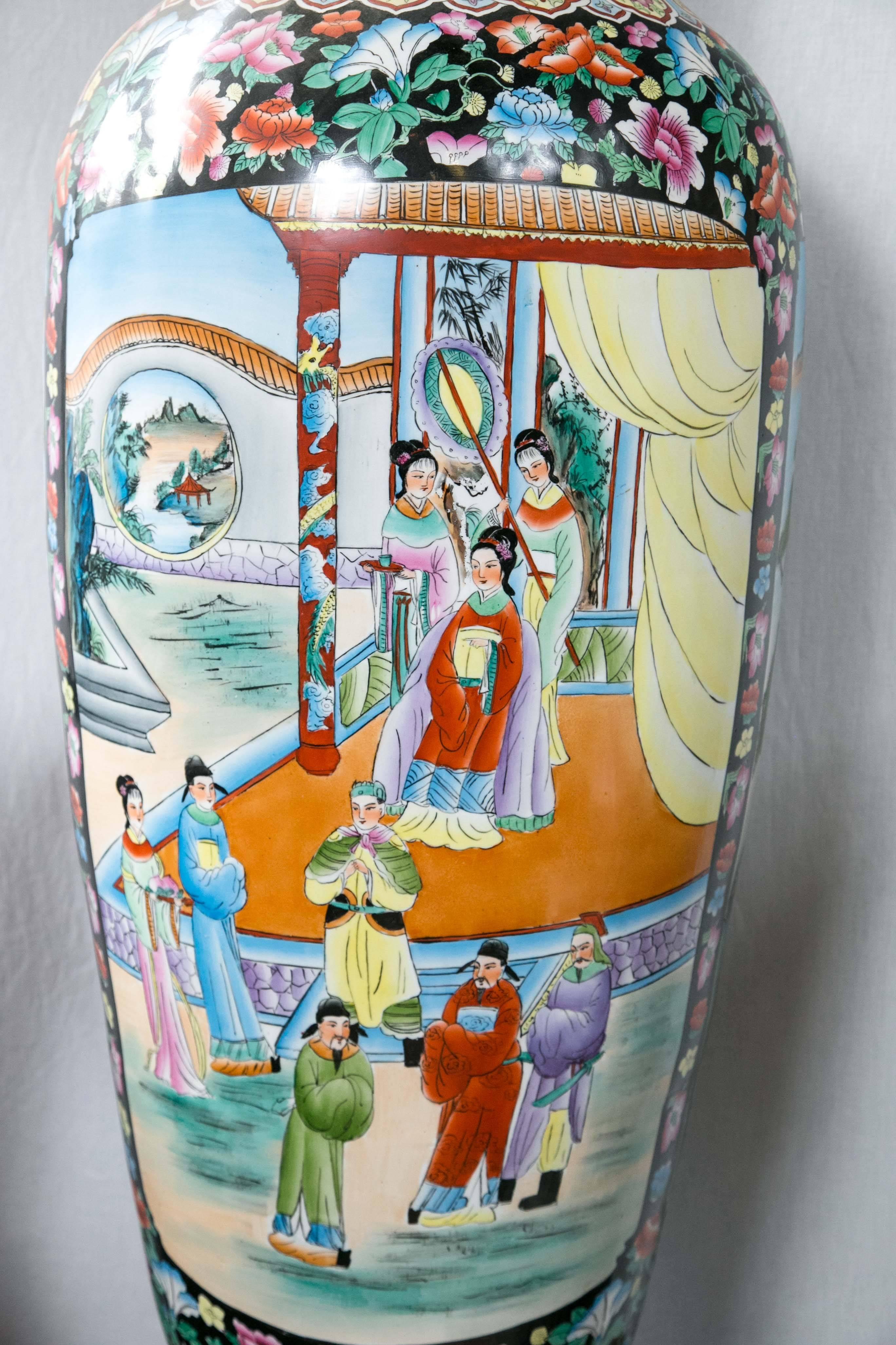 20th Century Large Pair of Chinese Porcelain Floor Vases For Sale