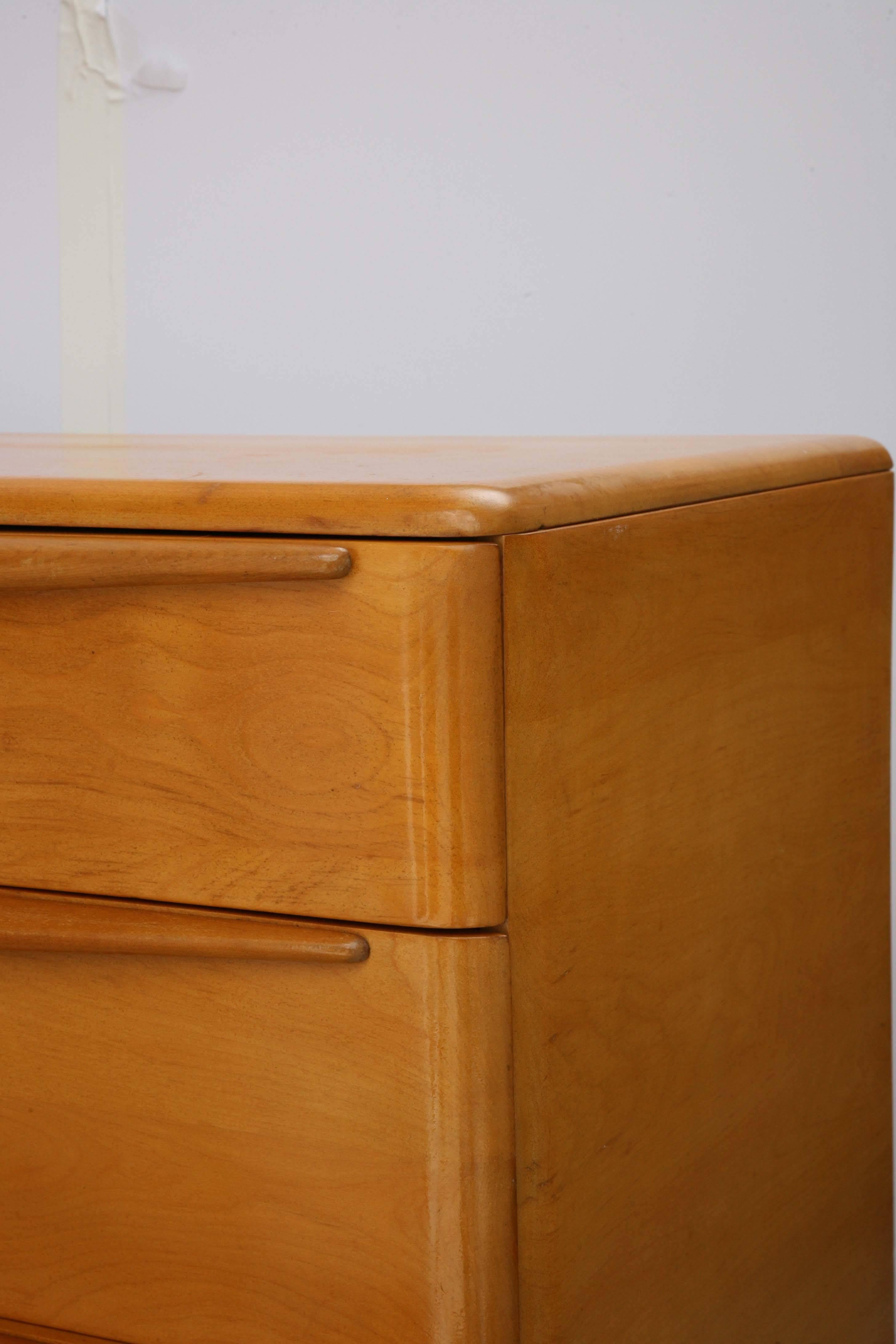 Heywood-Wakefield Short Chest of Drawers, USA, 1960s In Excellent Condition In Miami, FL