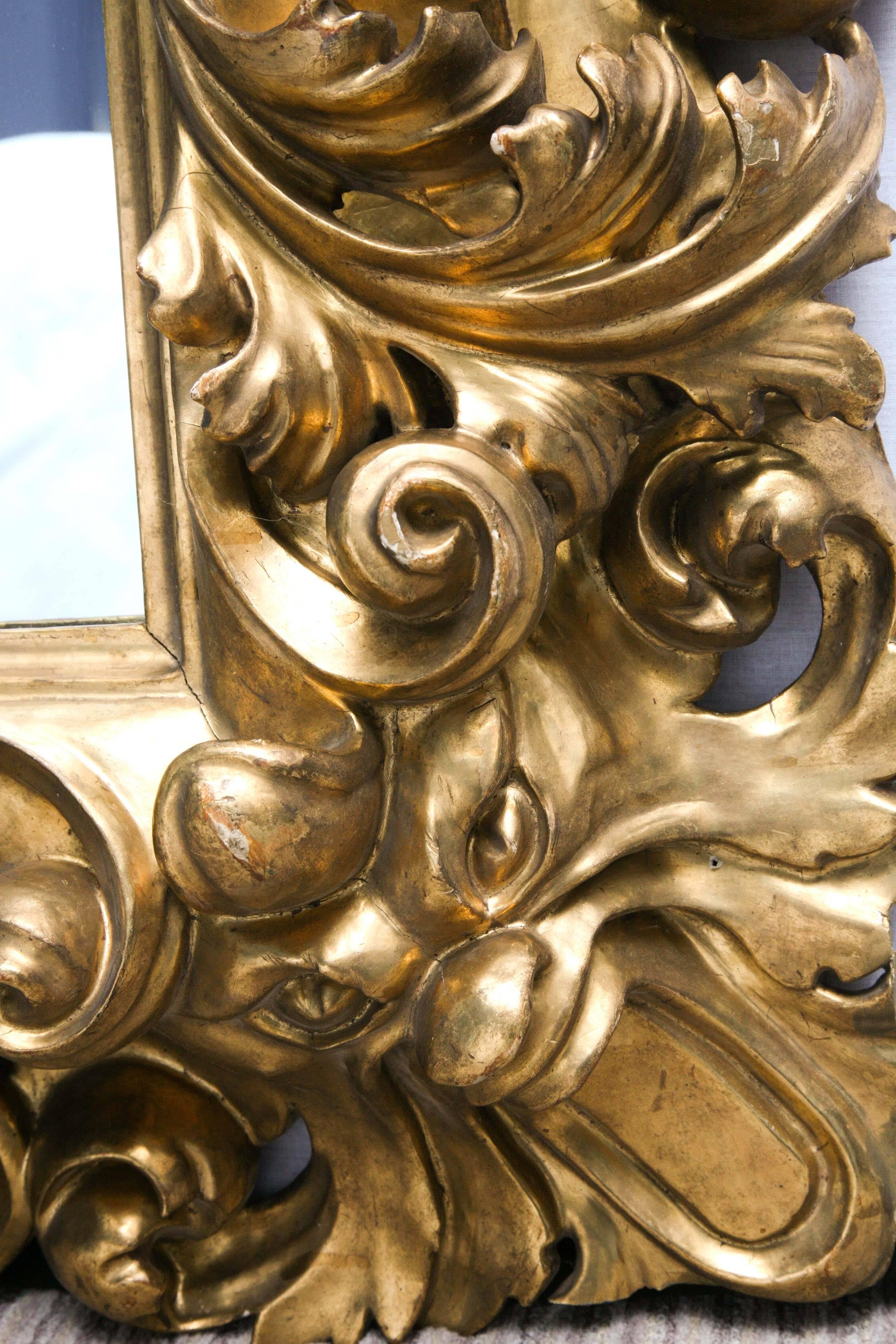 Italian Baroque Carved Giltwood Mirror, 18th Century 2