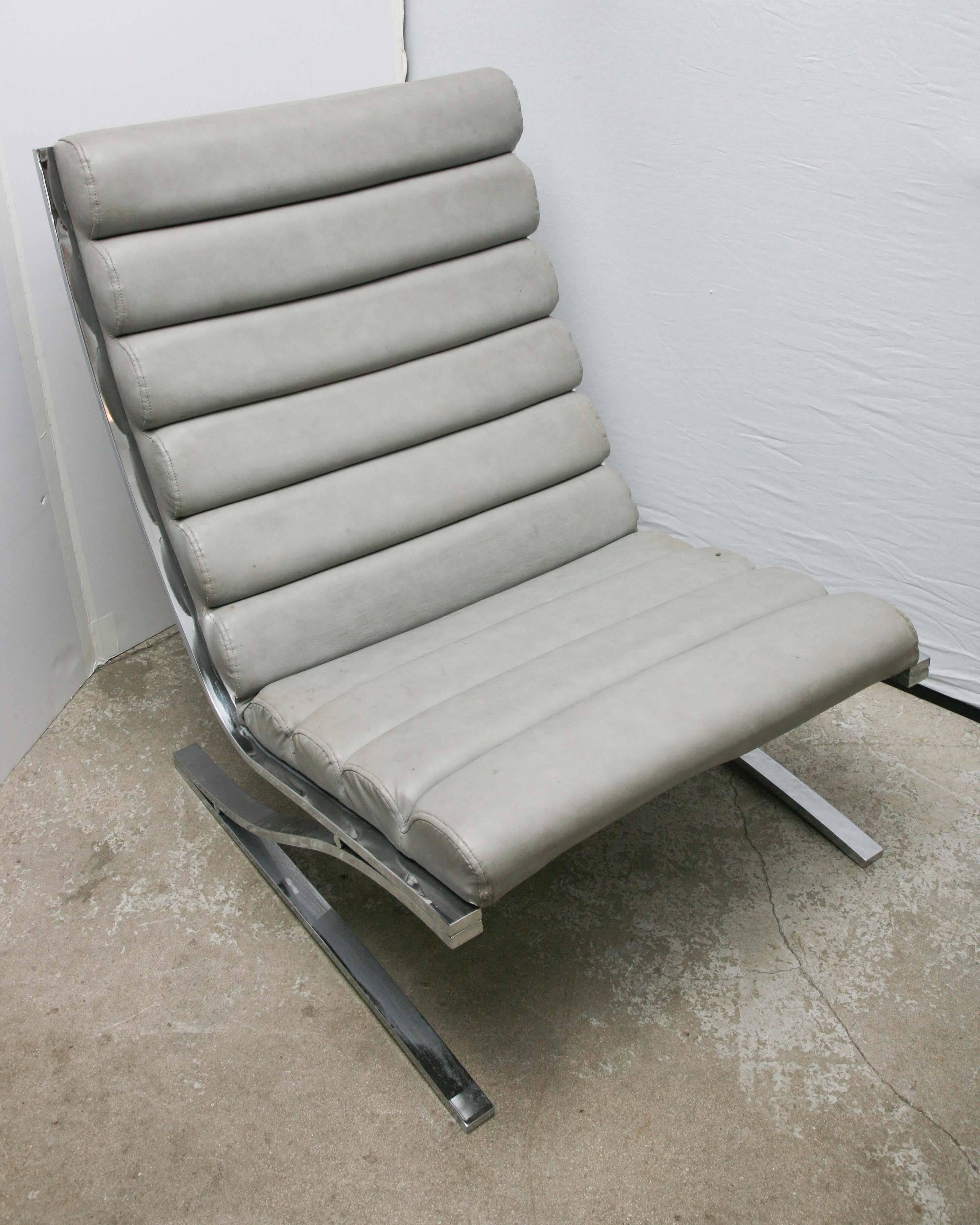 Mid-Century Modern D I A Cantilevered Chrome Lounge Chair/Ottoman 2