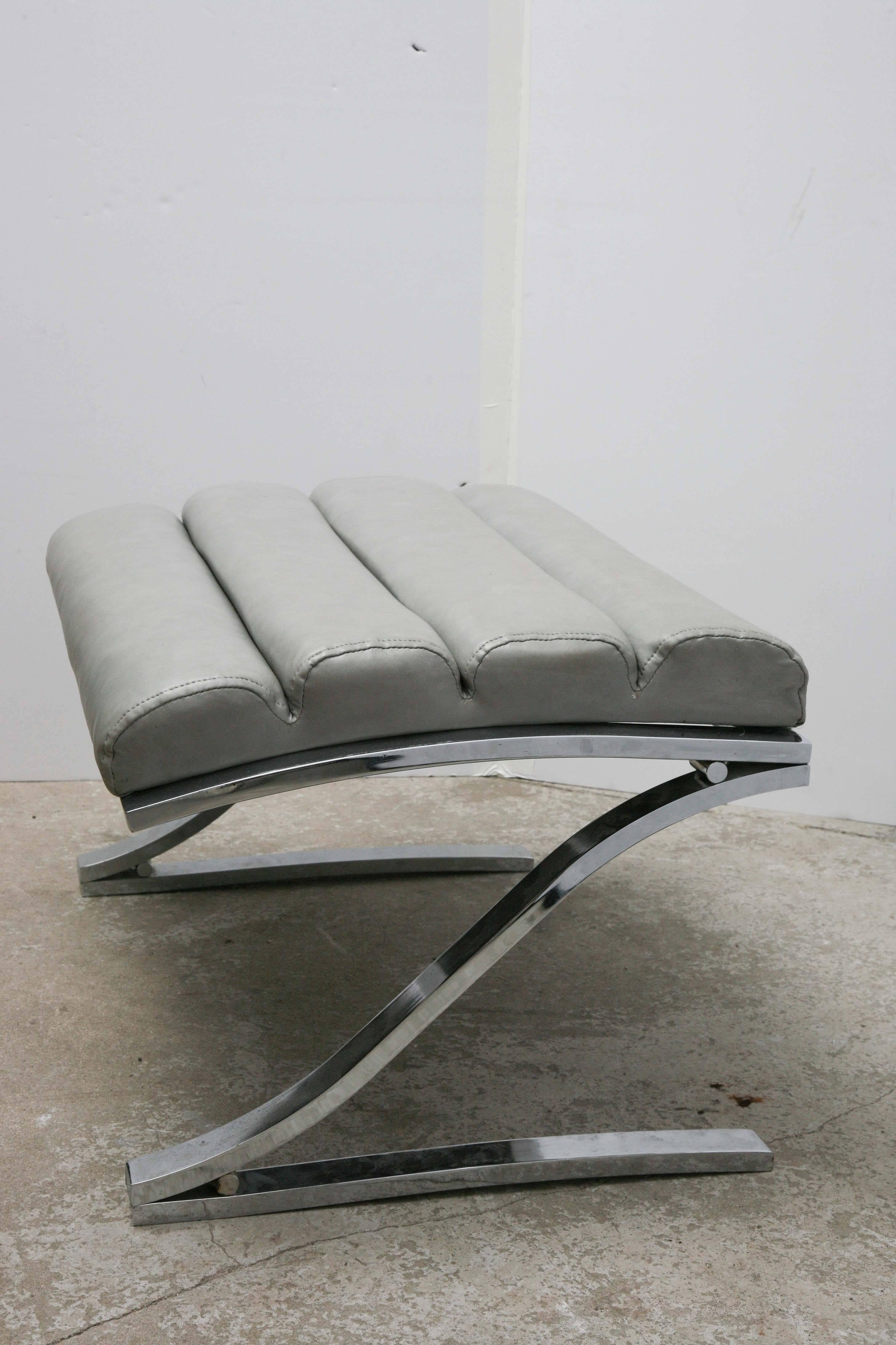 Mid-Century Modern D I A Cantilevered Chrome Lounge Chair/Ottoman 4