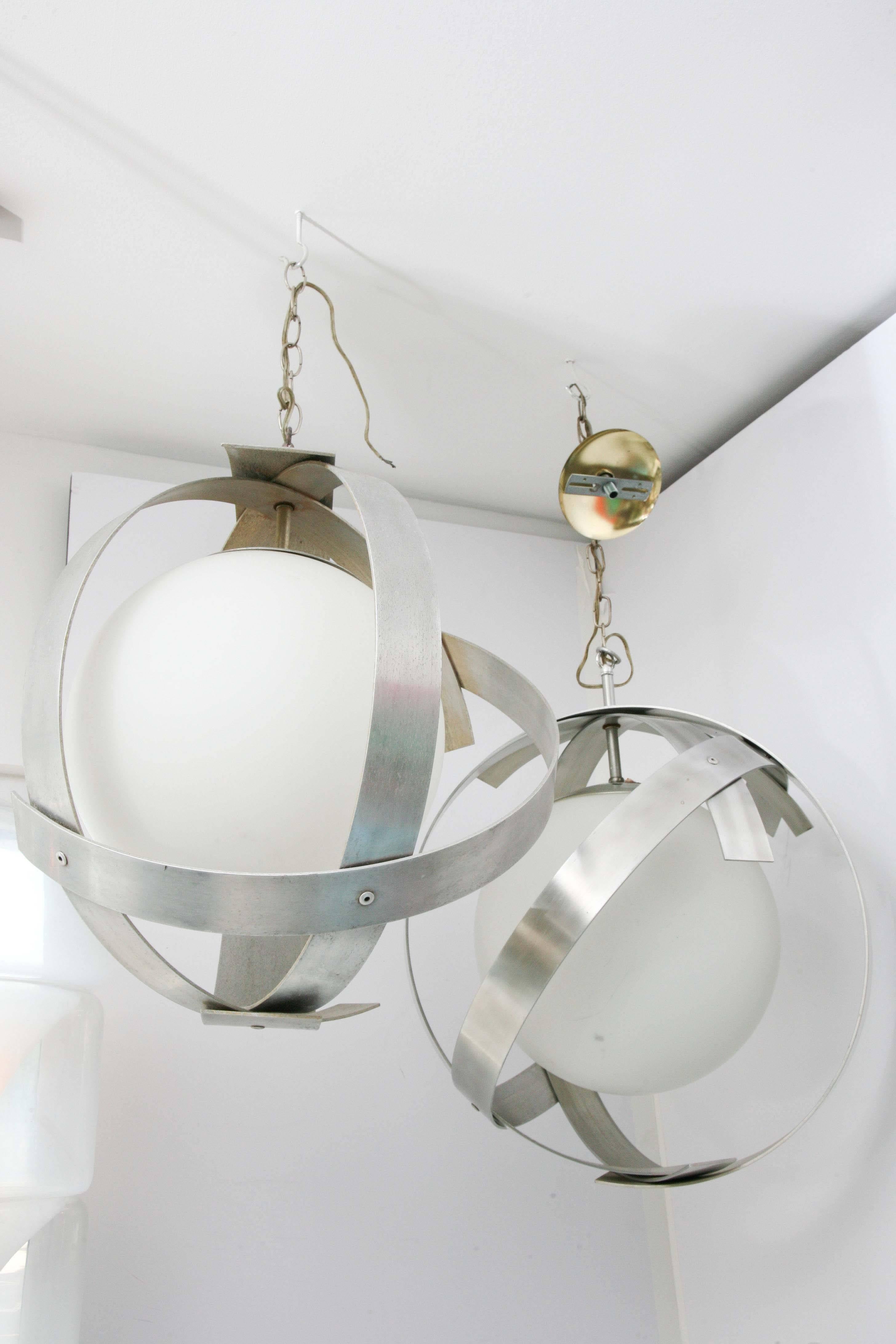 Brushed Mid-Century Modern Continental Glass /Aluminum Saturn Pendant Ceiling Lamp For Sale