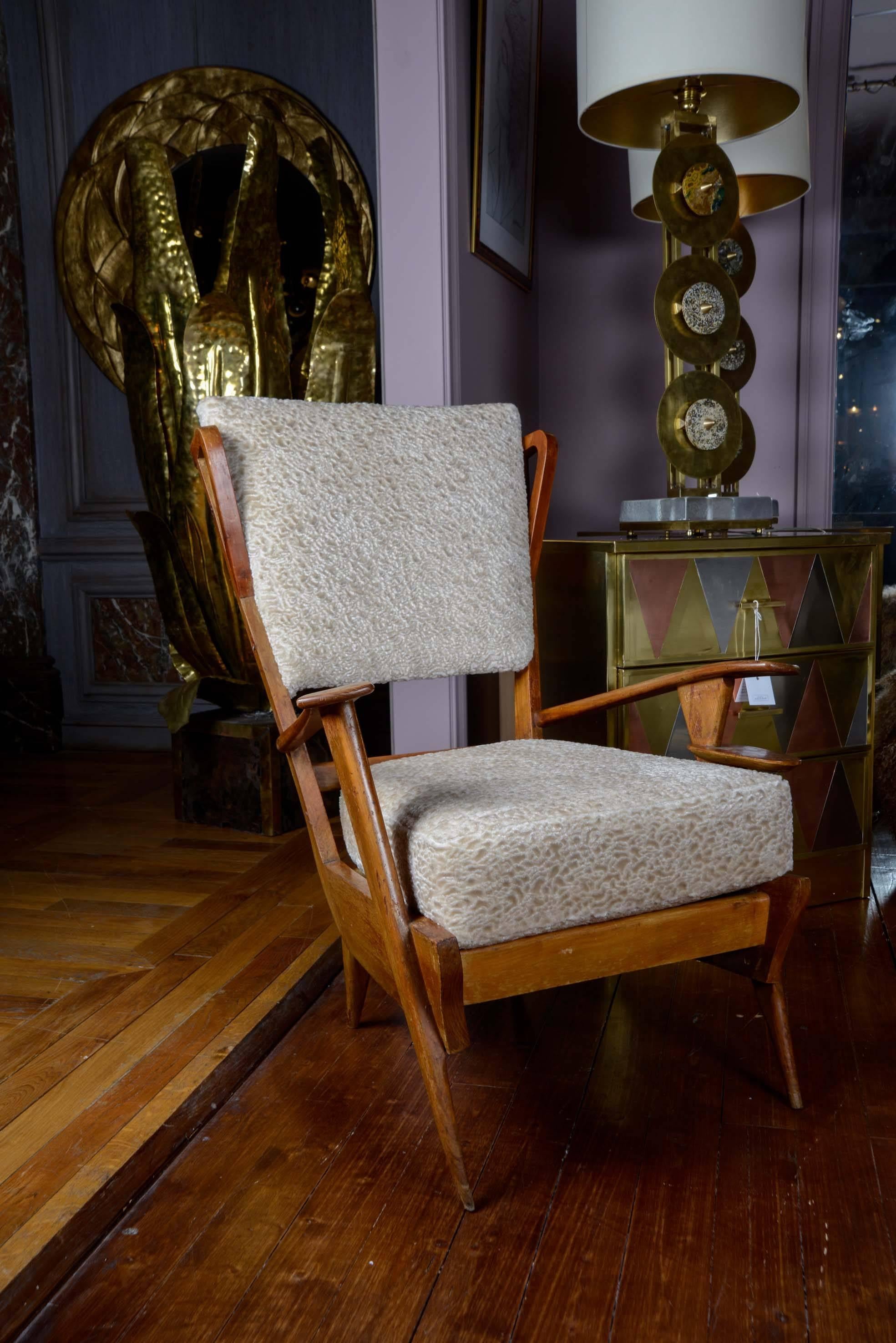 Mid-Century Modern Pair of Italian vintage armchairs at cost price.