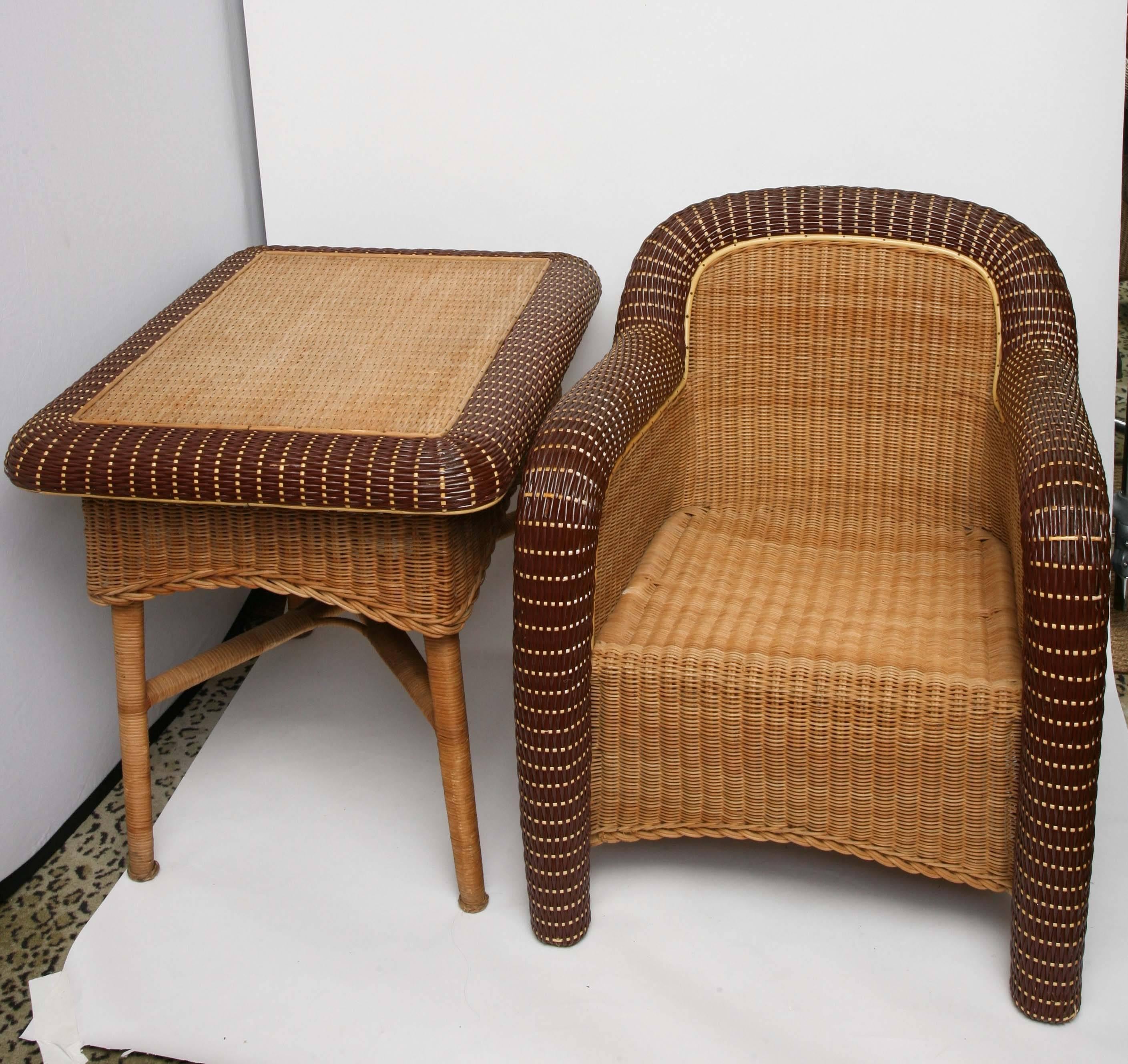A pair of French brown rattan vintage armchairs with table. Very comfortable! The table size is H 27, W 31, D 23.