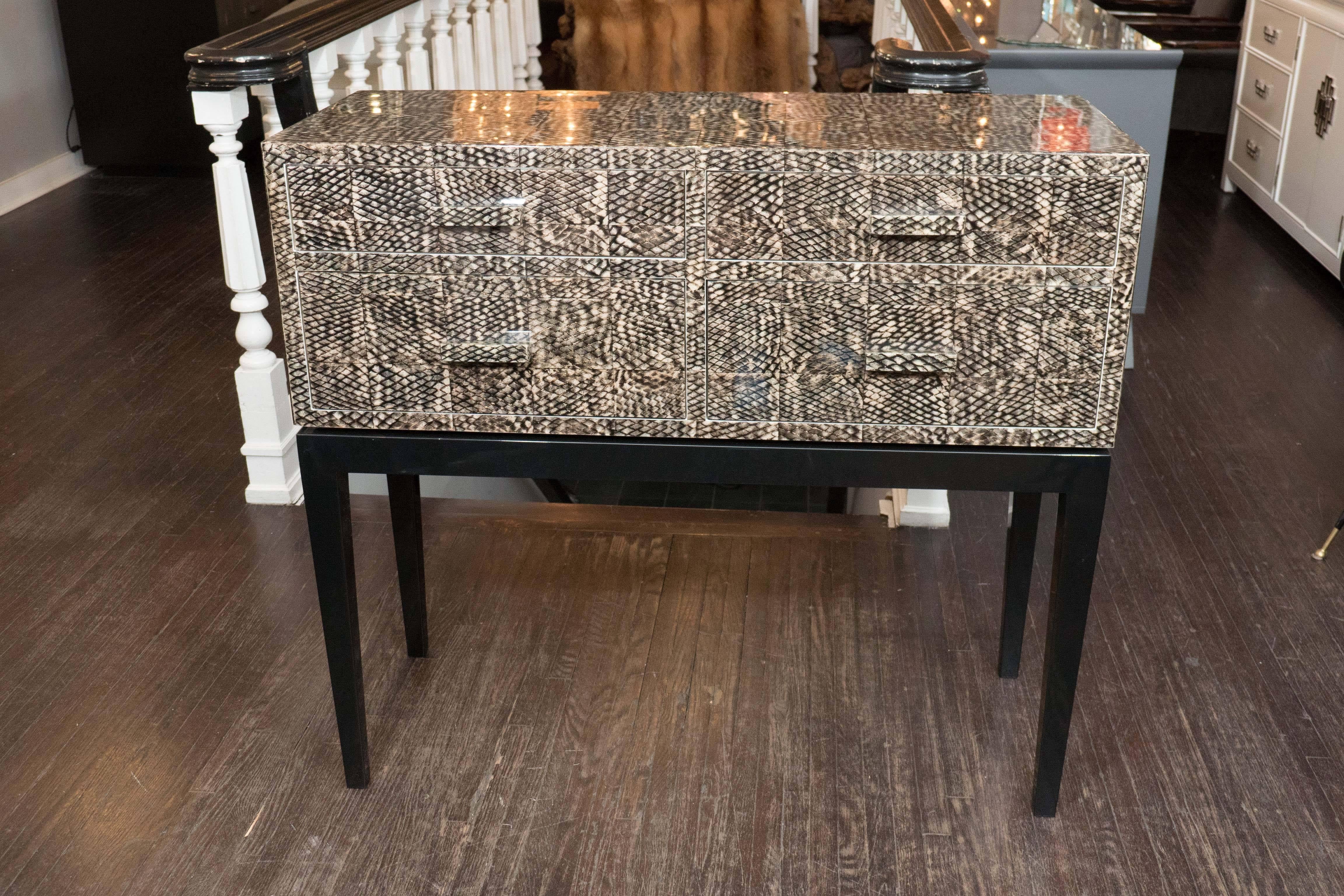 Goldfish skin veneer console table with high-gloss black lacquered base. Customization is available in different sizes and colors.