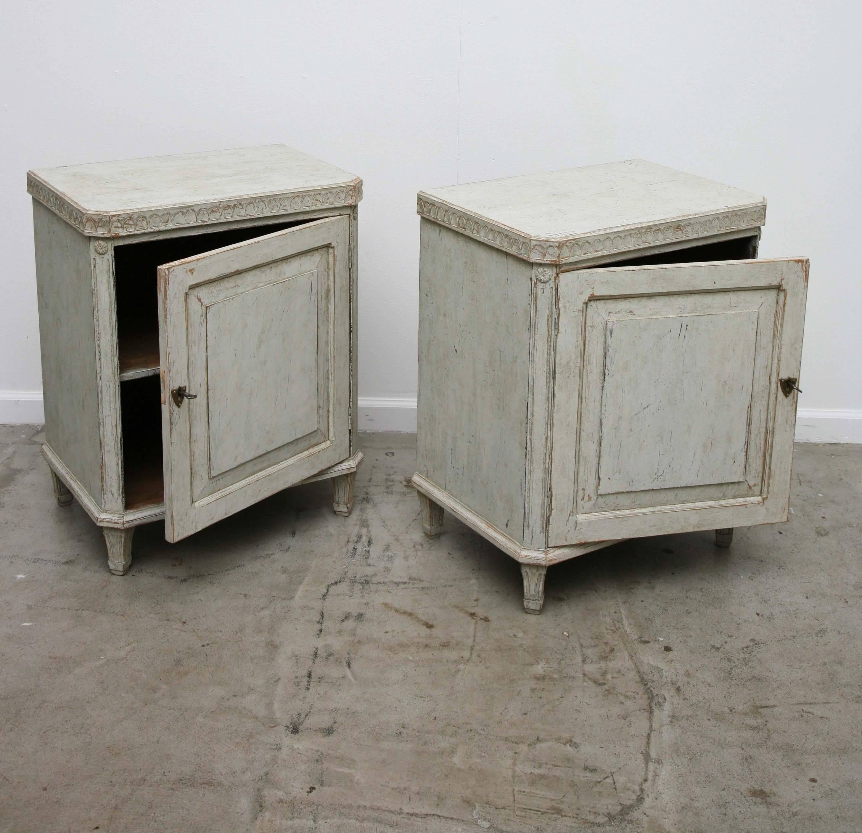 Painted Pair of Swedish Antique Nightstands 19th Century