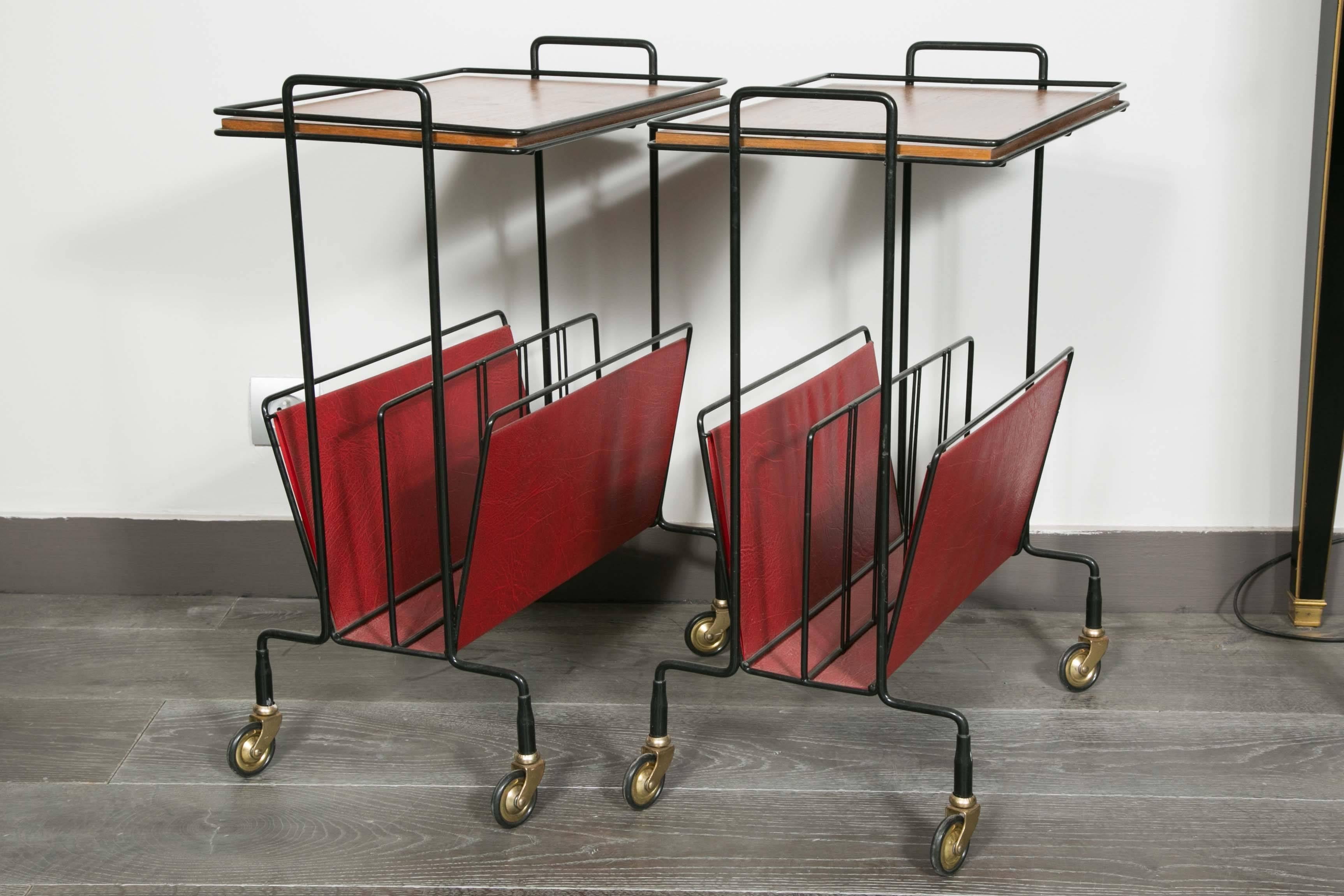 Pair of side tables with brass and simili red plastic, perfect for newspapers or magazines,
circa 1950, vintage design.