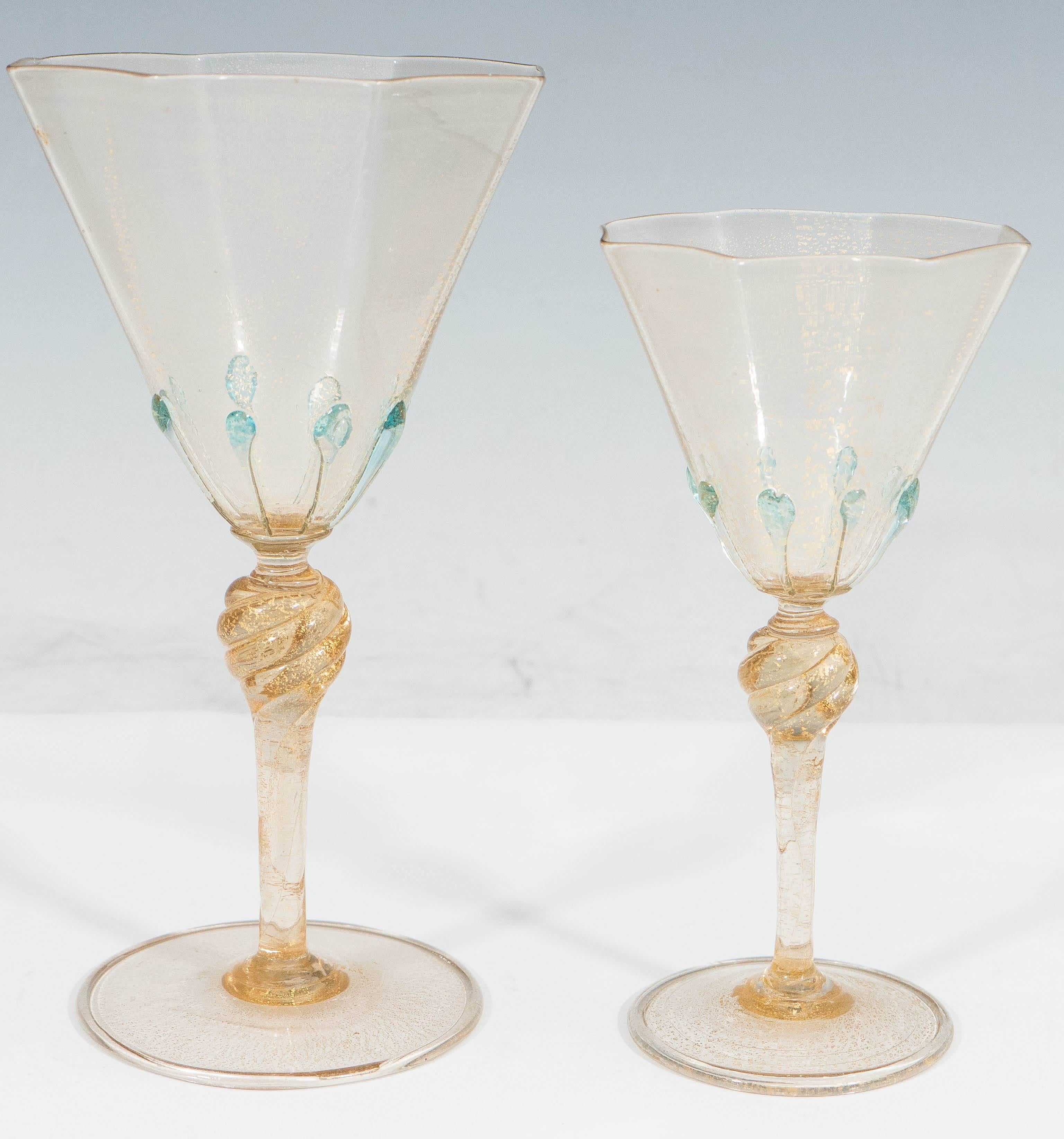 Salviati Blown Glass Gold Leaf Stemware, Set of 12 In Excellent Condition In Astoria, NY