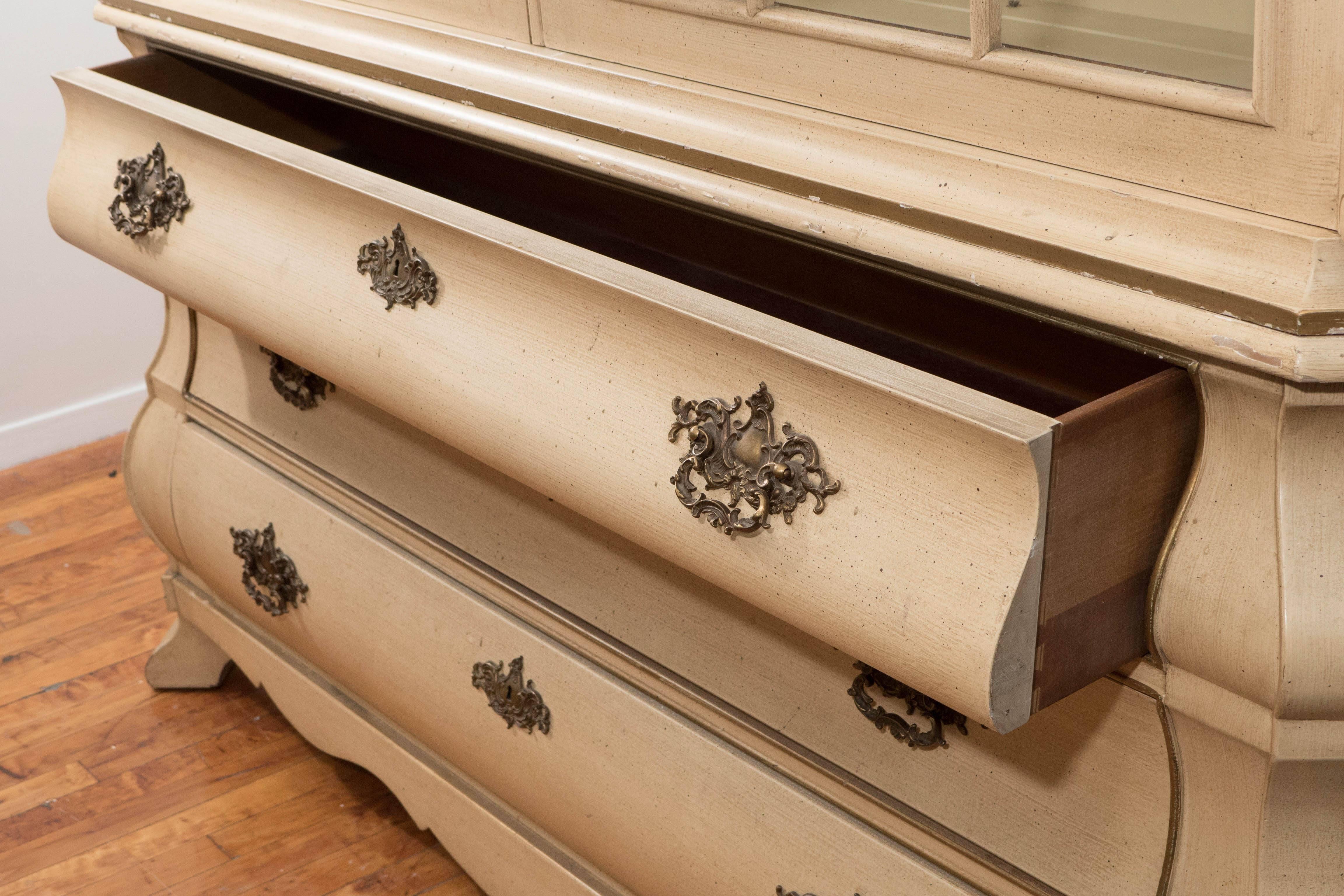 Dorothy Draper Viennese Collection Breakfront Cabinet for Henredon 1