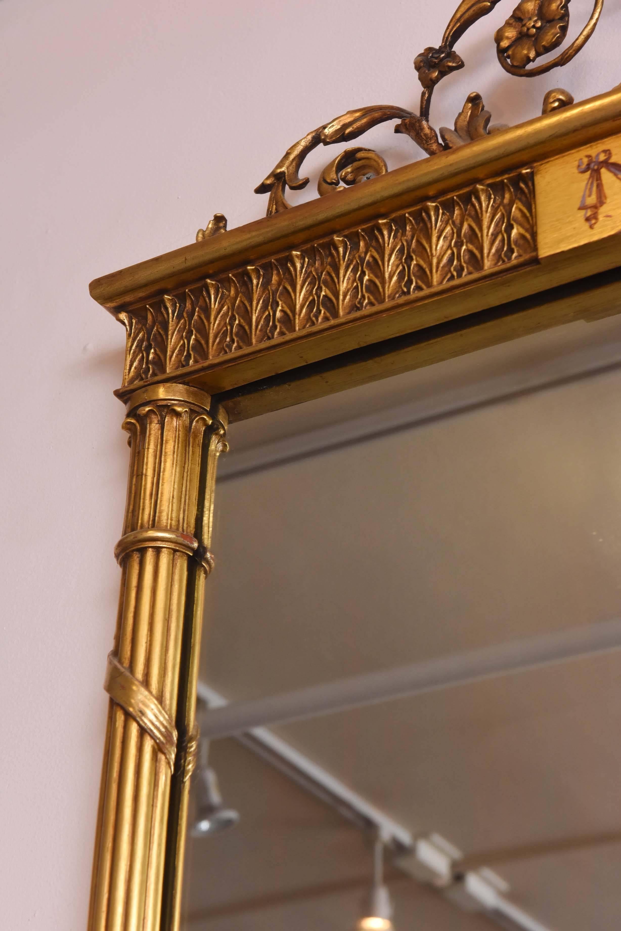 Vintage Carved Giltwood and Polychrome Painted Mirror with Columns Urn Details In Good Condition In West Palm Beach, FL