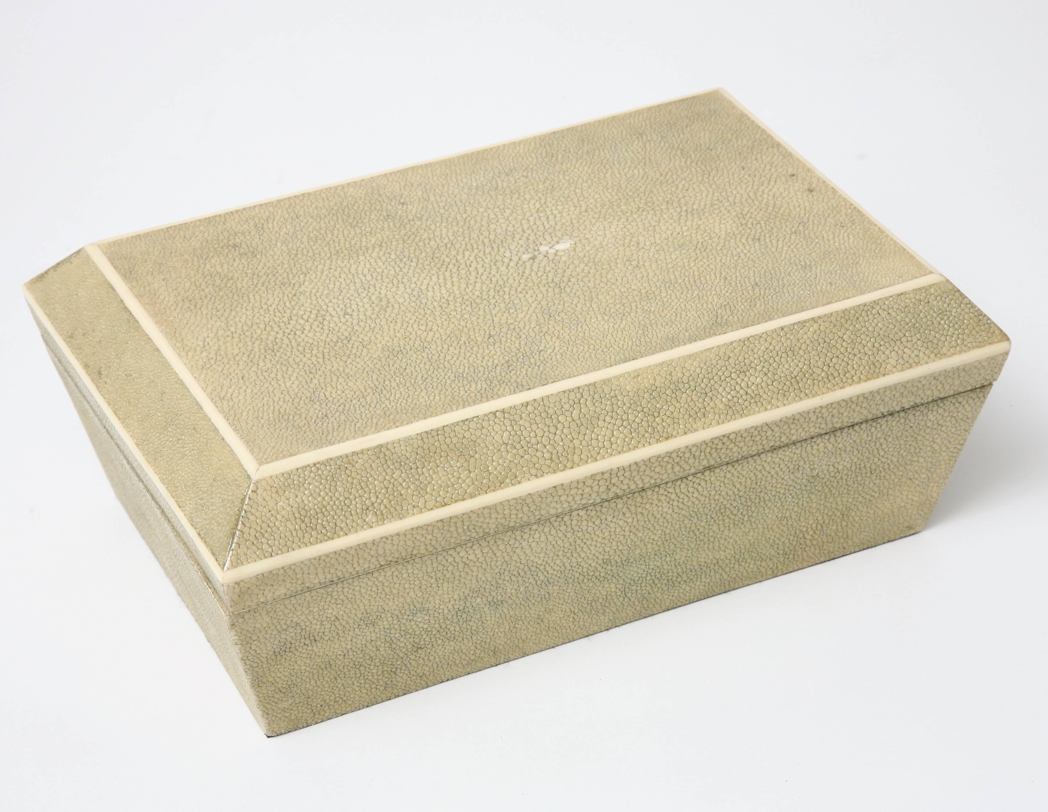 20th Century Rectangular, Art Deco Style, Light-Green Shagreen and Bone Box by R & Y Augousti