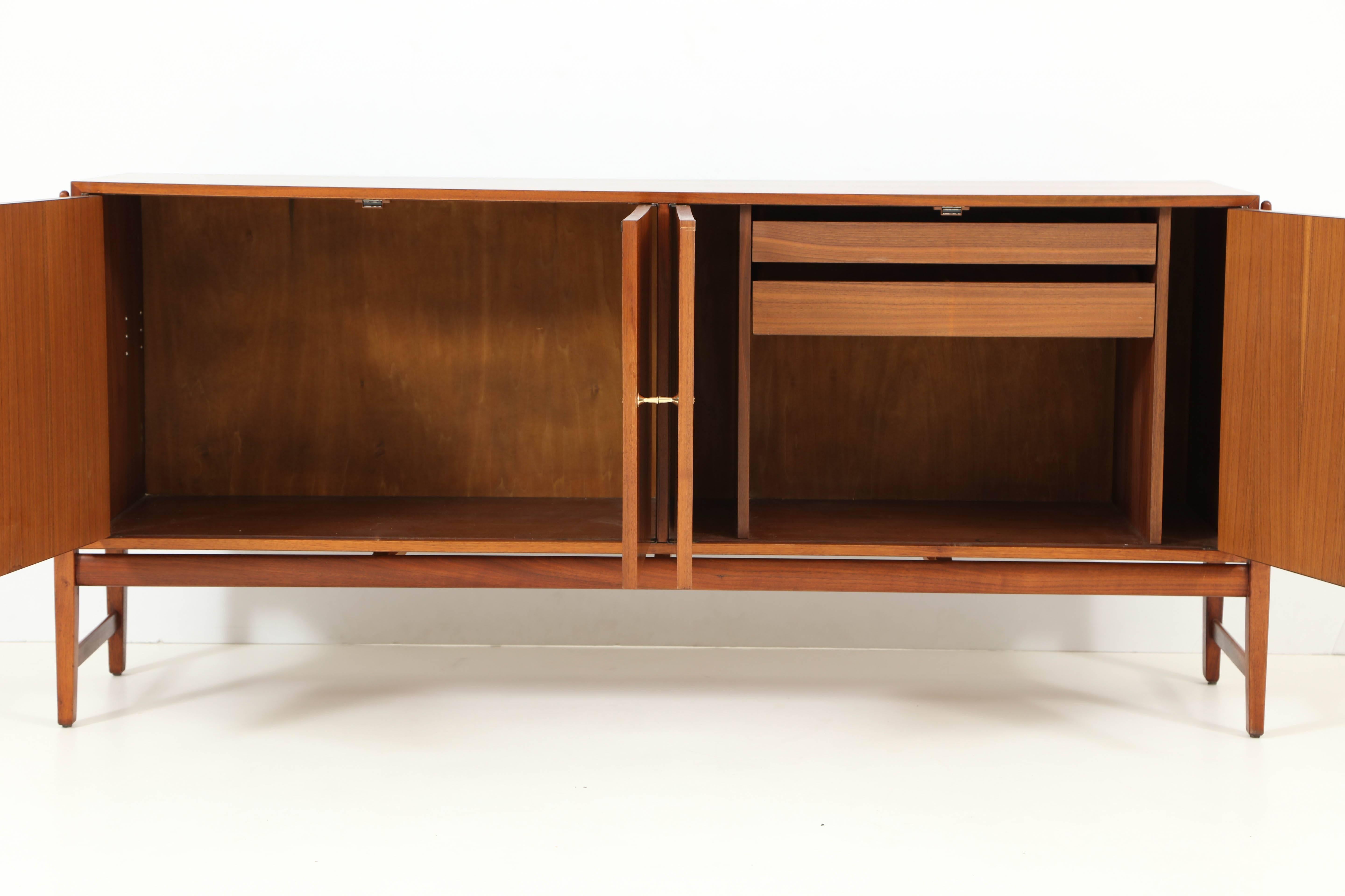 Mid-20th Century American Modernist Kipp Stewart 1960s Teak and Rosewood Credenza For Sale