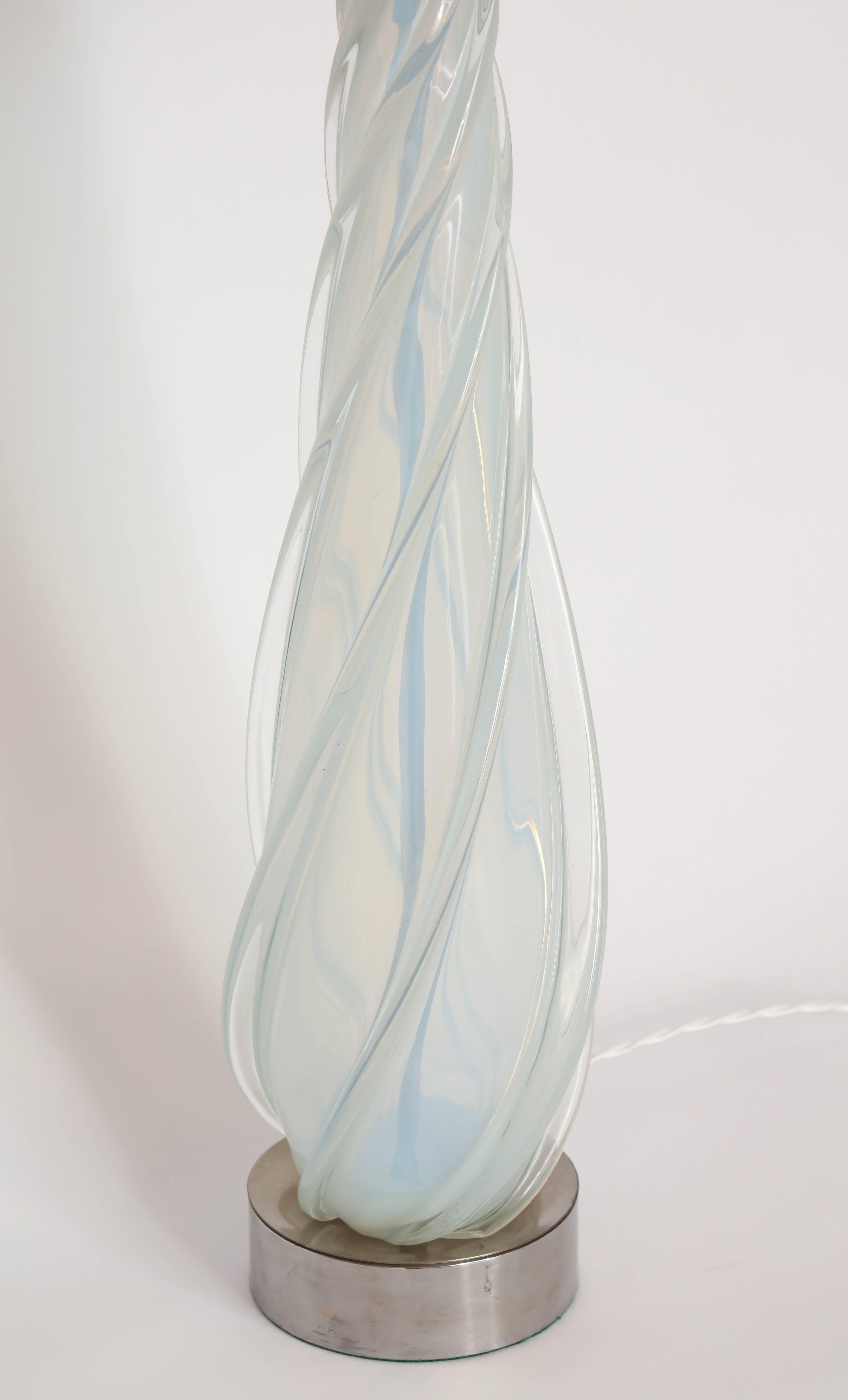 Mid-Century Modern Pair of 1950s Italian Opaline Art Glass Lamps by Seguso