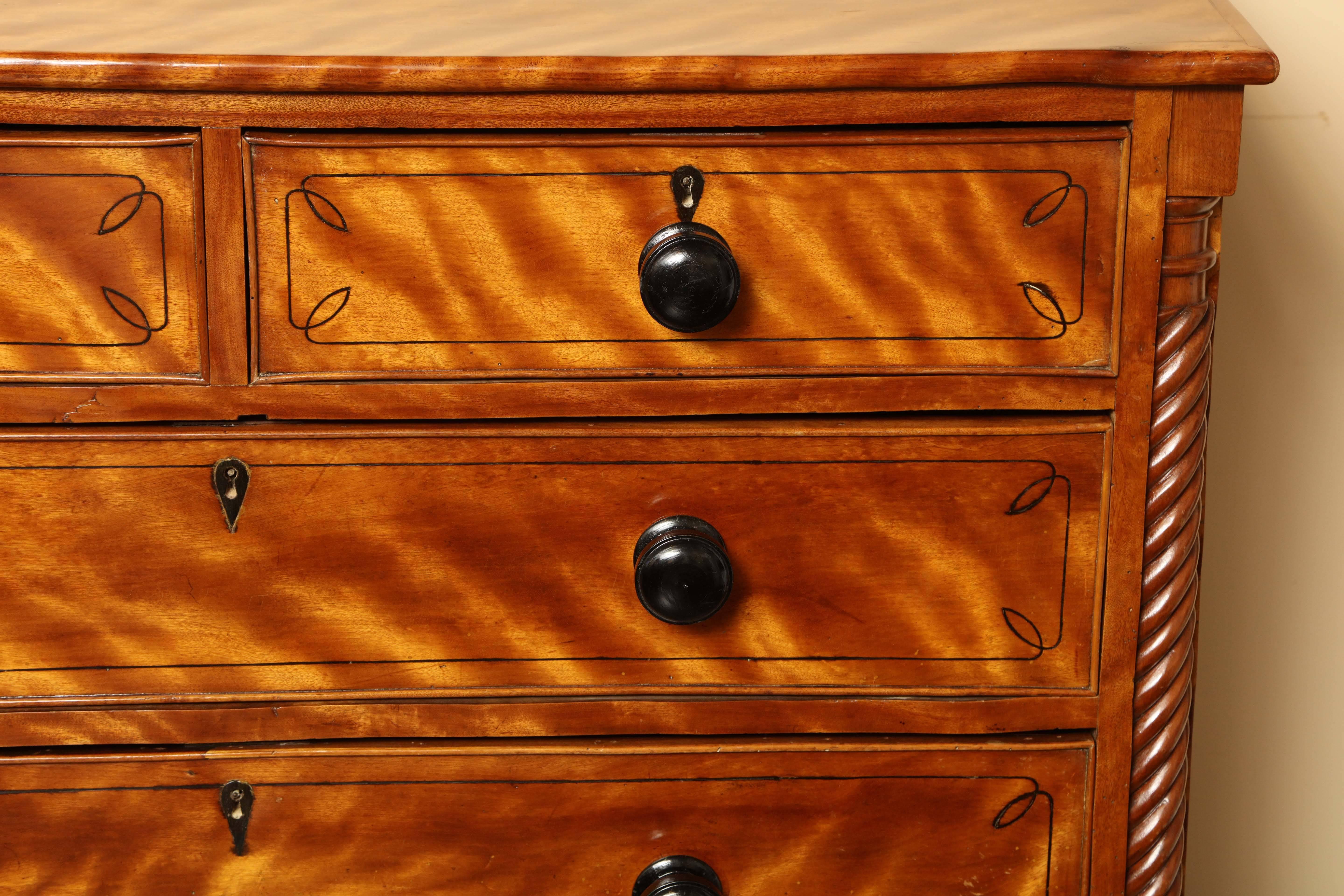 Pair of English Regency Satin Birch Chests In Good Condition In New York, NY