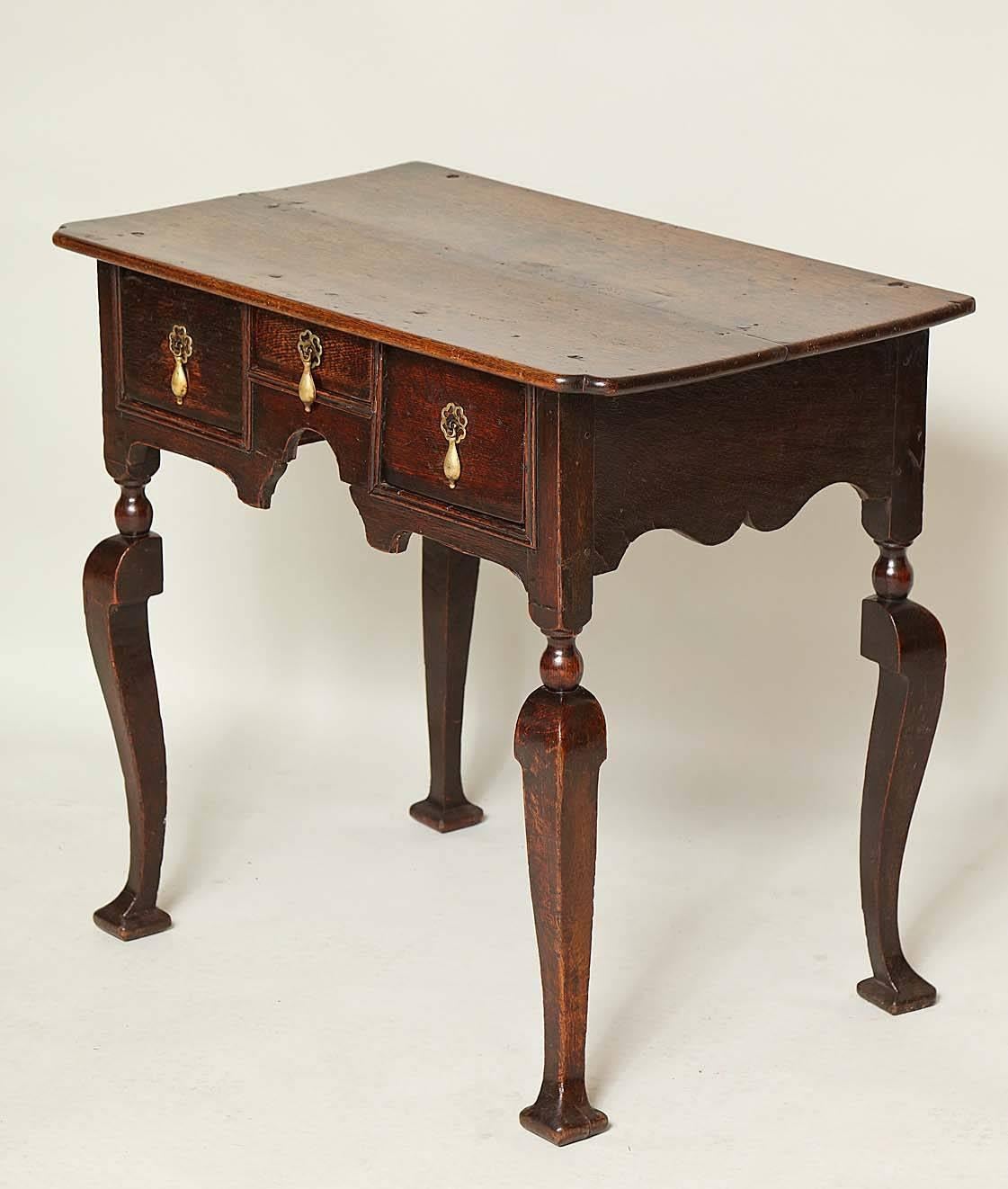 18th Century English Macclesfield Side Table/Lowboy 2