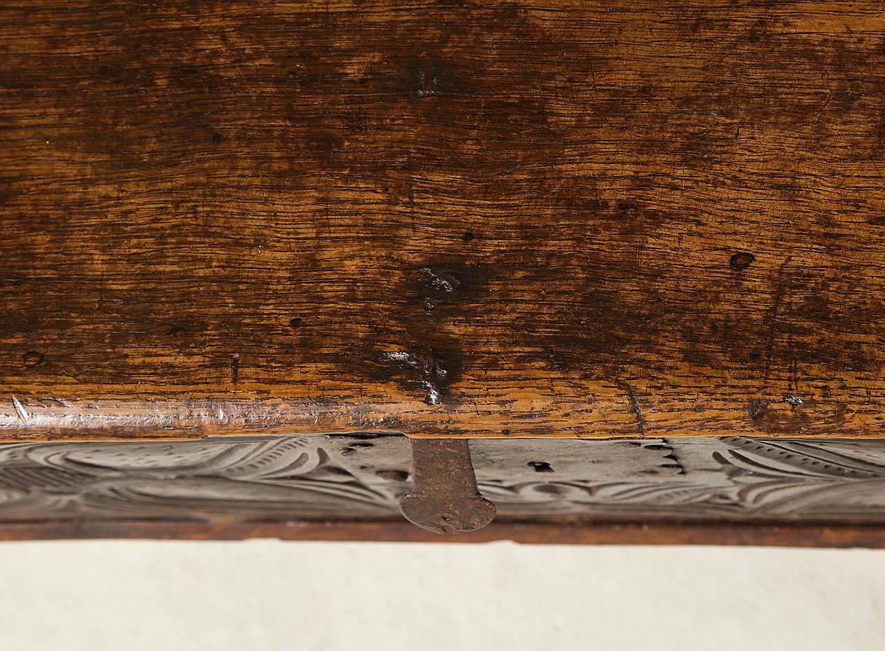 17th Century Welsh Oak Document Box In Good Condition In Greenwich, CT