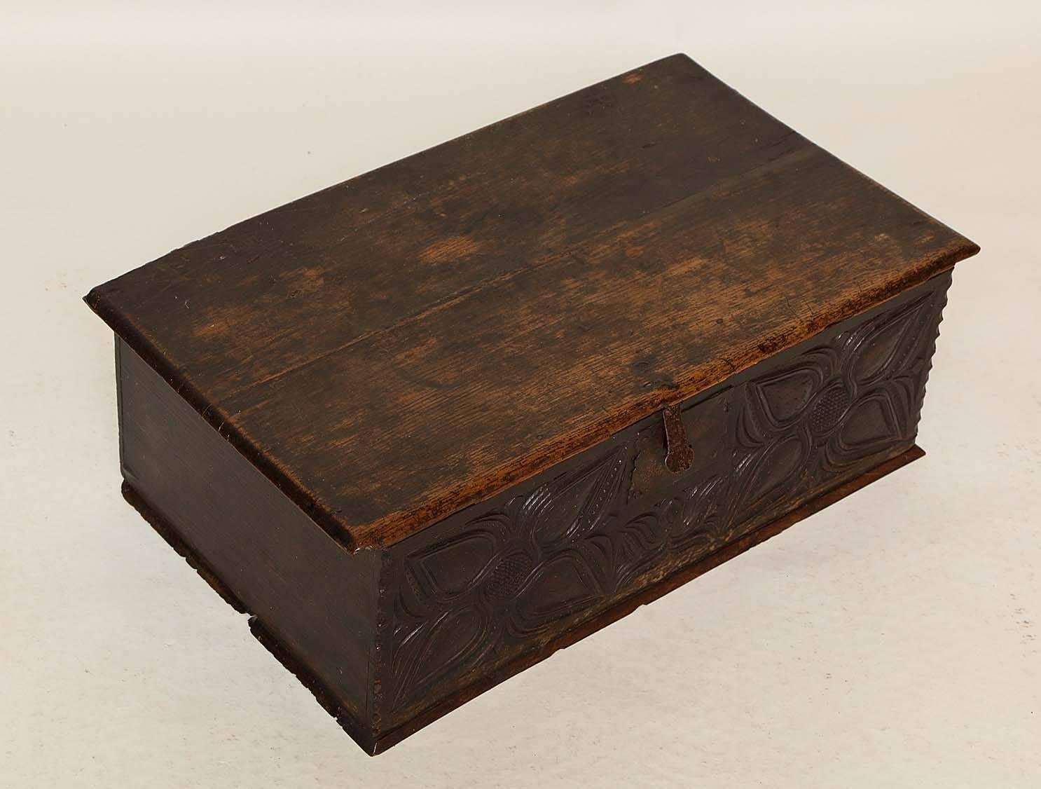 Mid-17th Century 17th Century Welsh Oak Document Box
