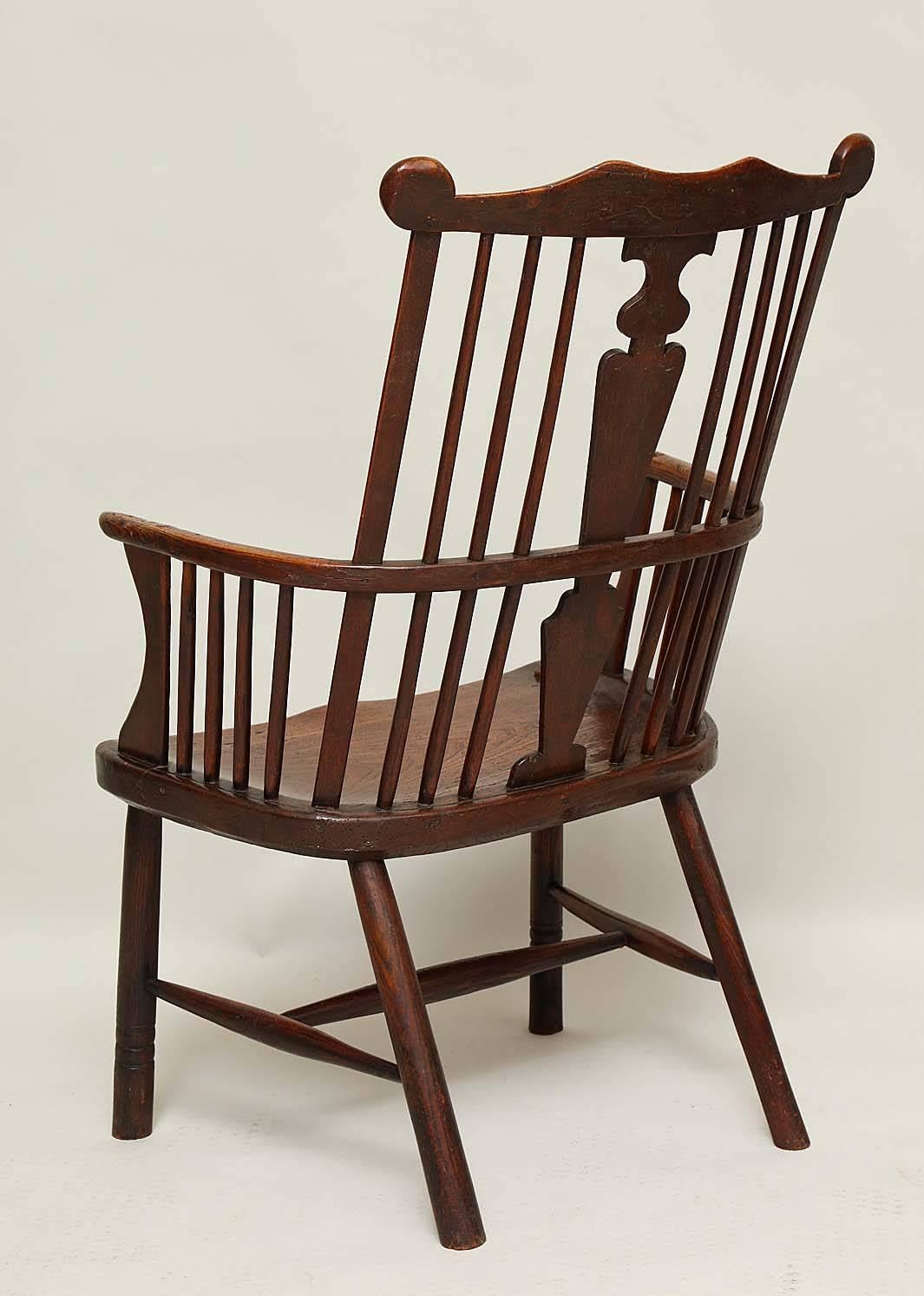 18th Century English Comb Back Windsor Chair 2