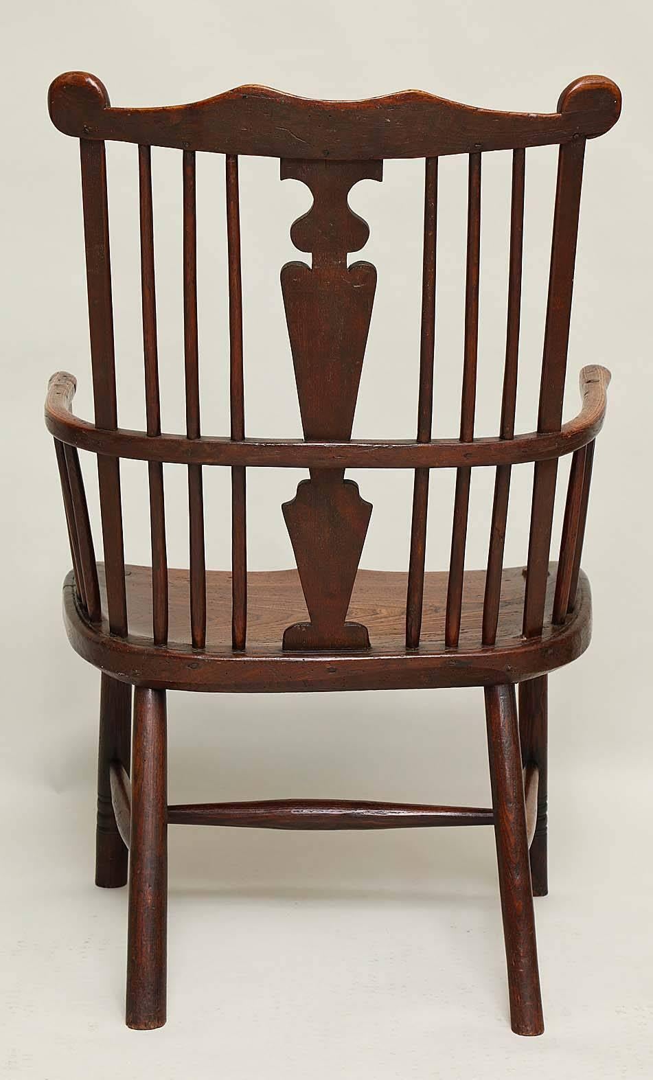 18th Century English Comb Back Windsor Chair 3