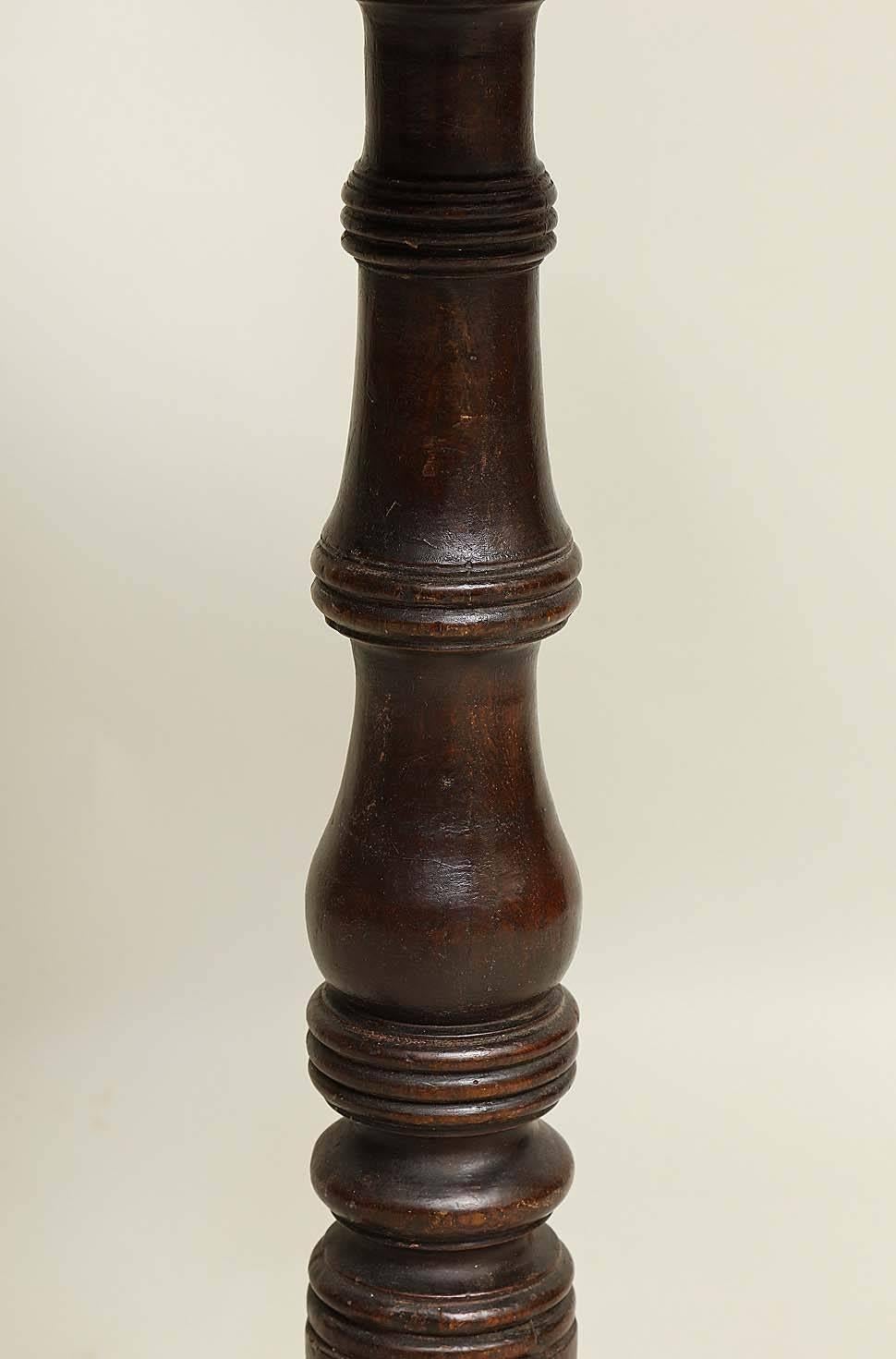 XIXe siècle Table tripode octogonale en chêne de style campagnard anglais en vente