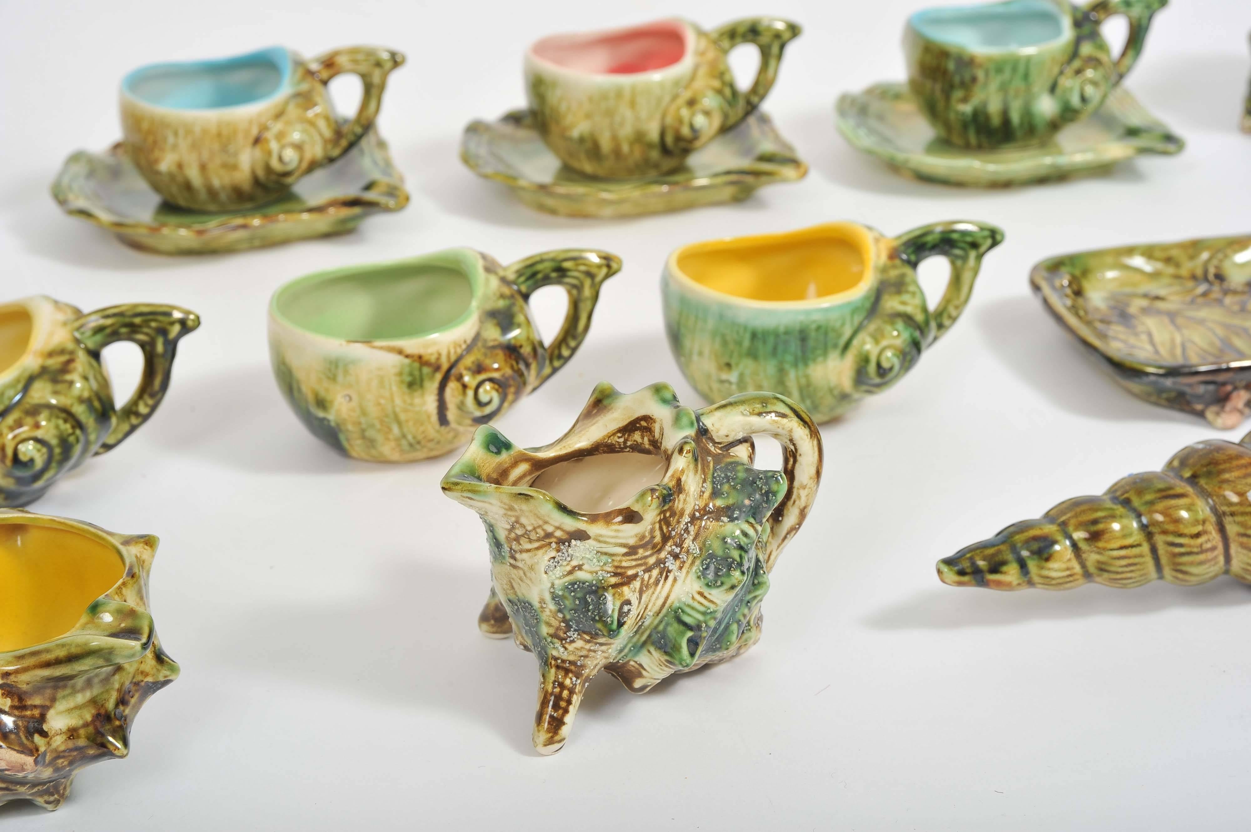 European 1950s Vintage Klemsker/La Panne Ceramic Green/Coloured 15 Pieces Tea Set  For Sale