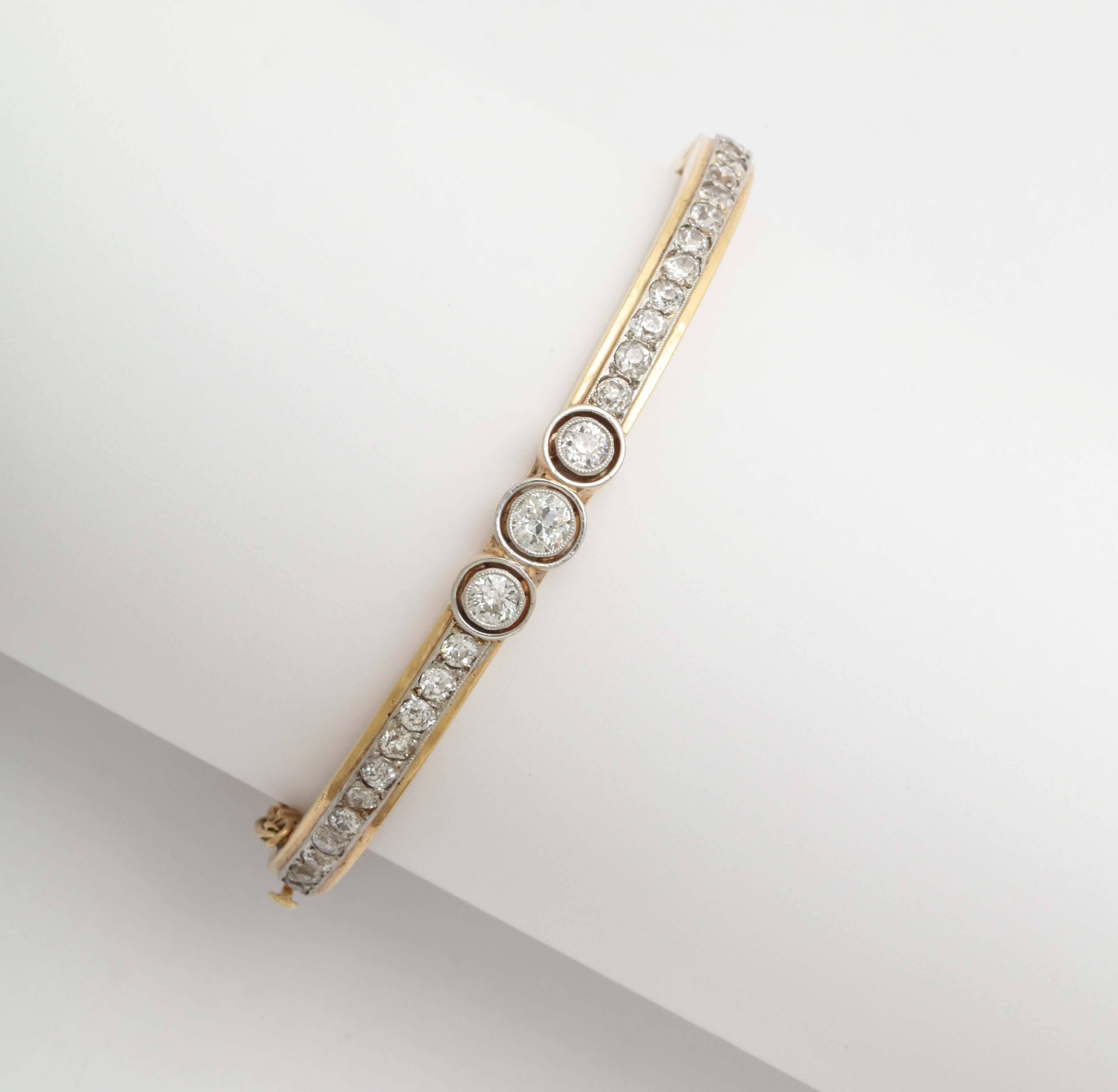 20th Century Gold and Diamond Bangle Bracelet 