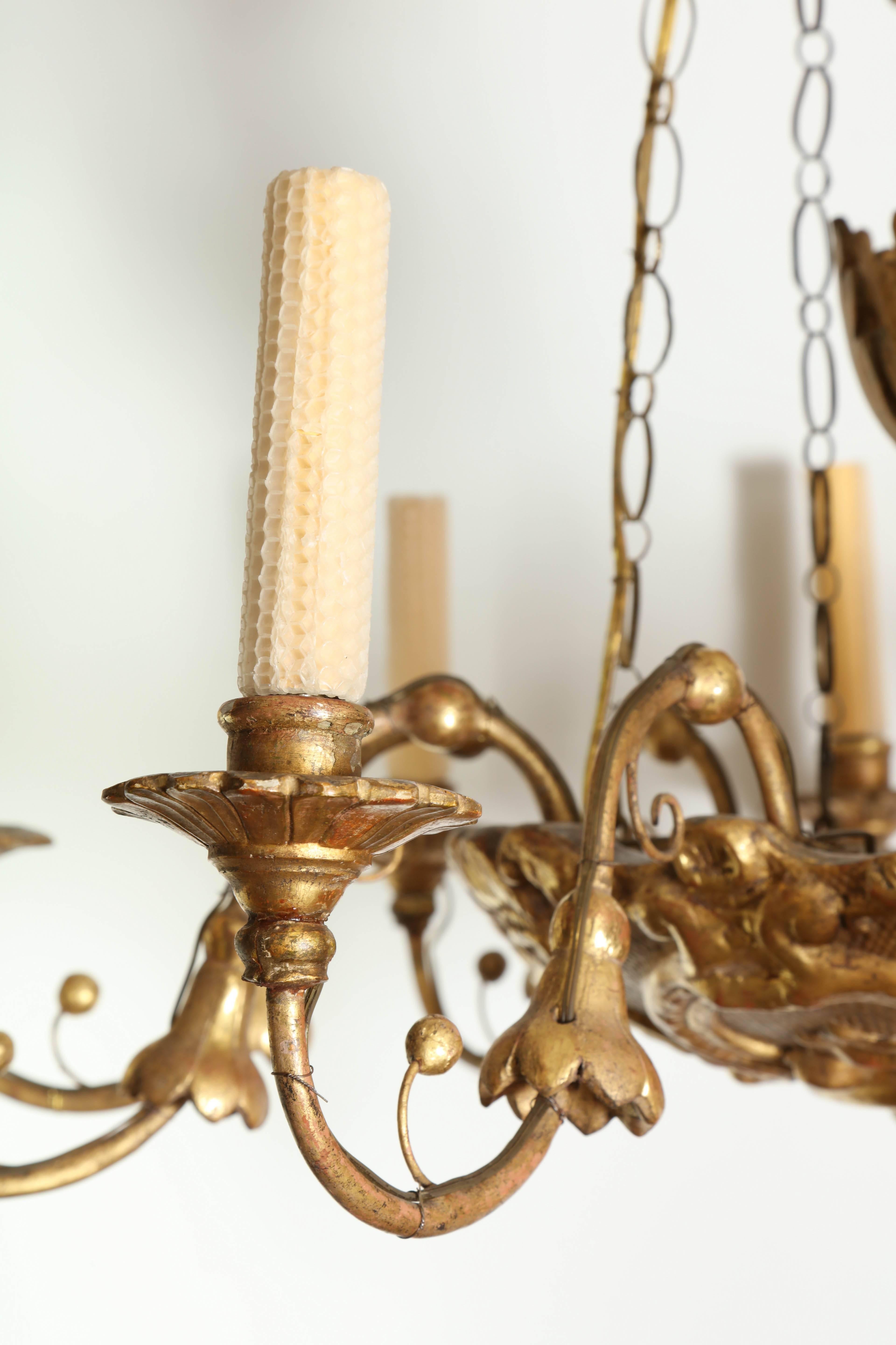 Early 20th Century Italian Giltwood Carved Ten-Light Chandelier